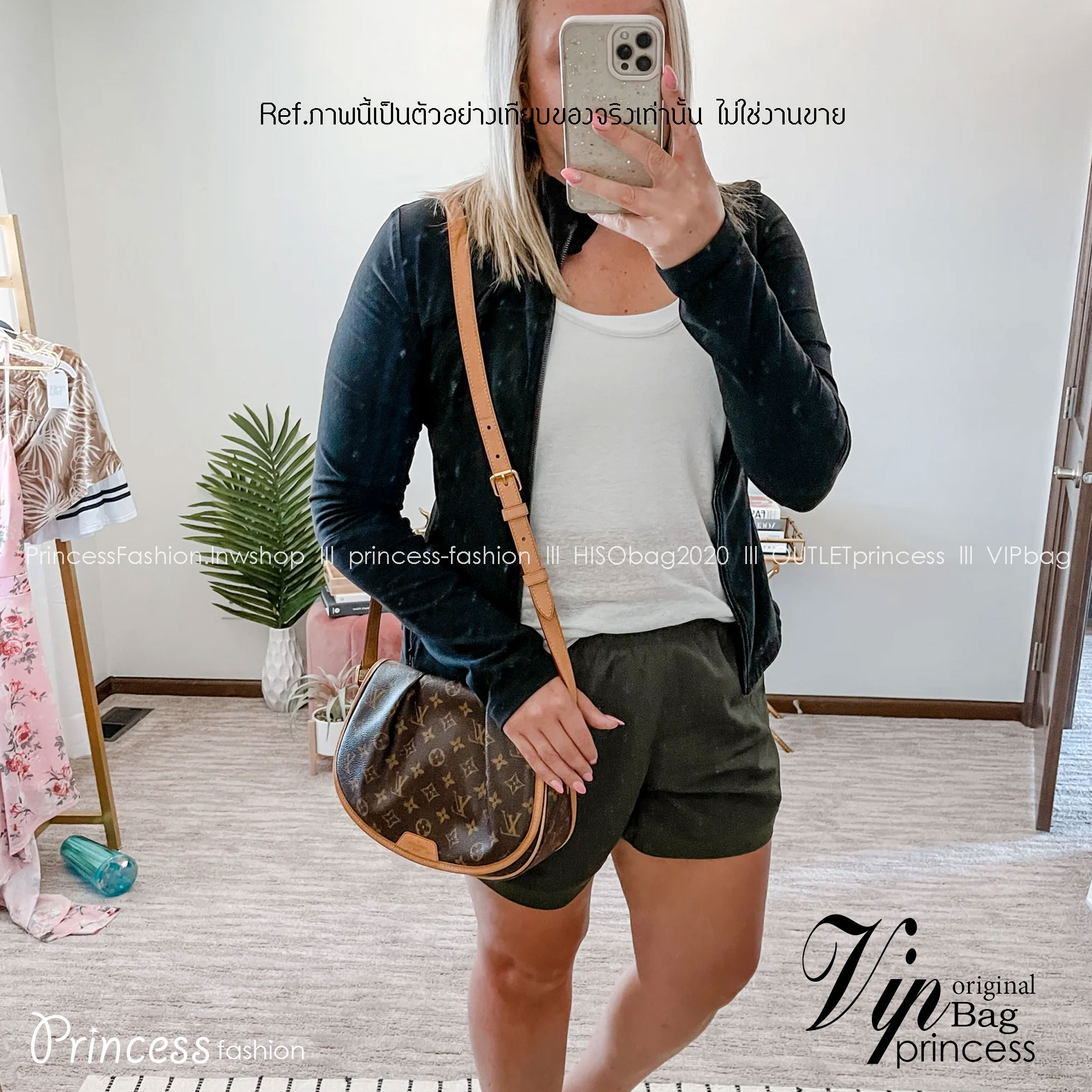 LV Monogram Canvas Menilmontant Bag / LV Crossbody bag กระเป๋าสะพายพิมพ์ลายโมโนแกรมสุดหรูจากแบรนด์ดัง รูปทรงใช้งานง่าย ภายในจุของได้เยอะ ขนาดกำลังสวย ใช้เป็น every ได้เลยค่ะ