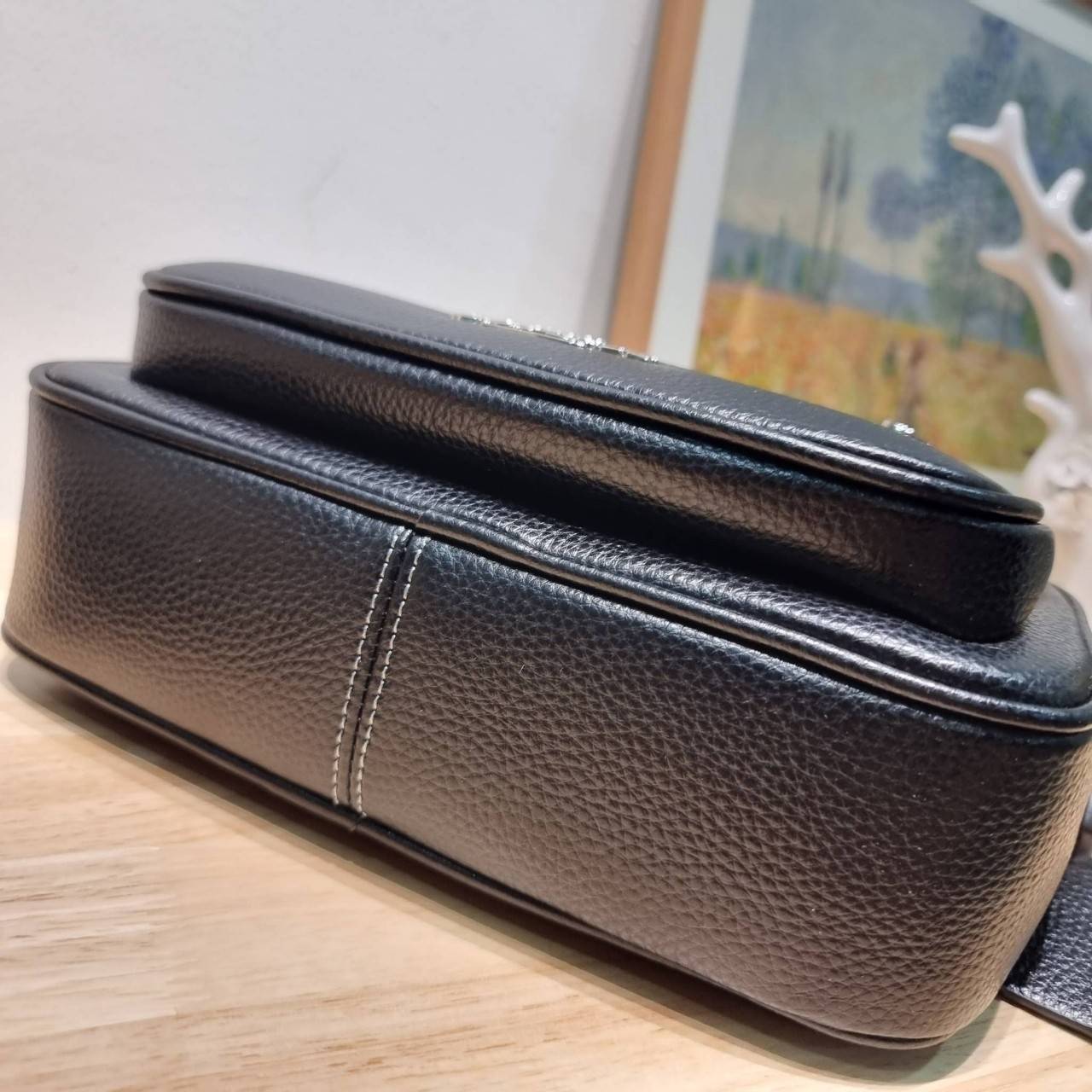 COACH ELIAS CROSSBODY IN SIGNATURE CANVAS BAG CJ509 CJ510 กระเป๋าครอสบอดี้ทรงคลาสสิค ดีไซน์รูปแบบใหม่ ใช้งานง่ายและสะดวก