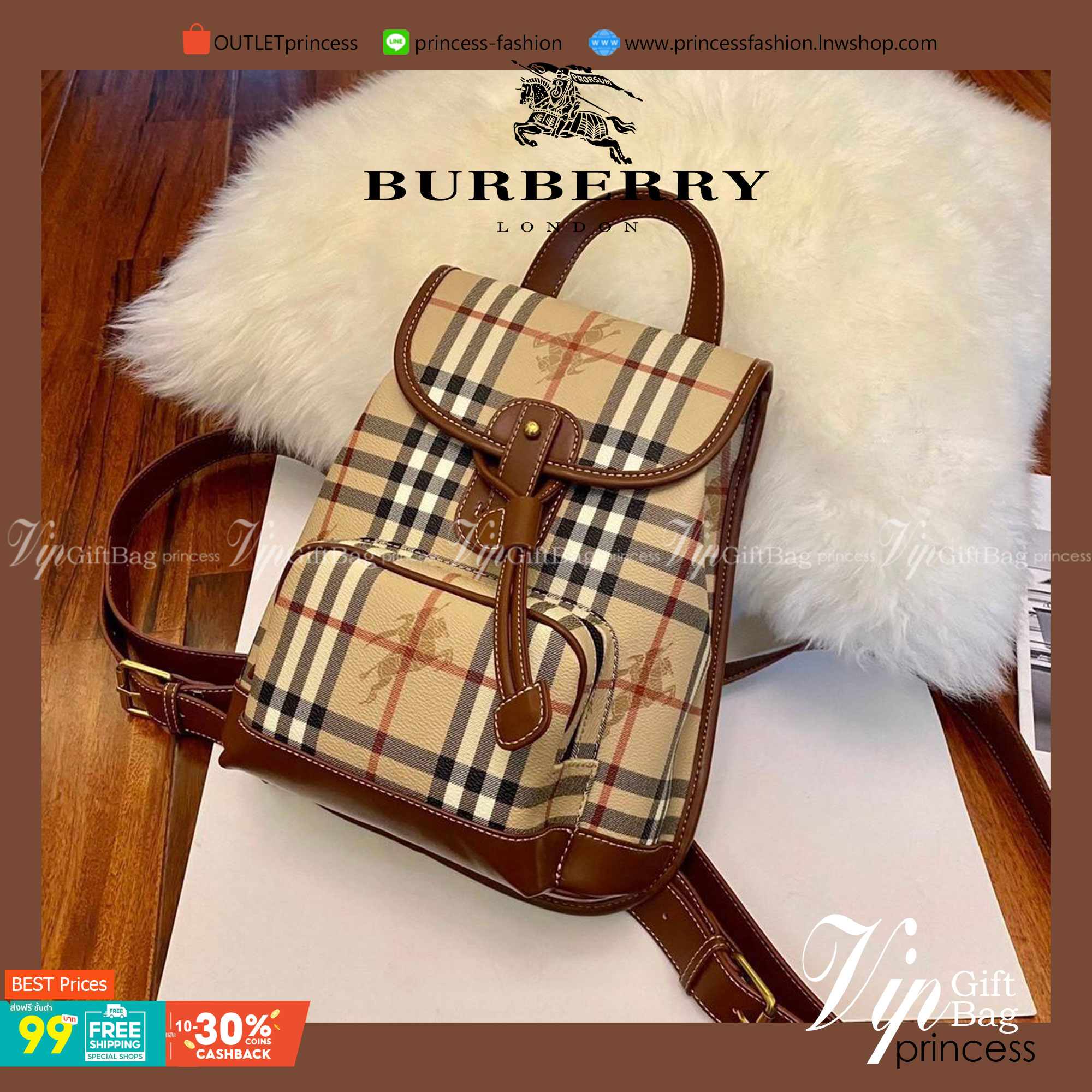 BURBERRY BACKPACK VIP GIFT WITH PURCHASE (GWP) พรีเมี่ยมกิ๊ฟ Limited Edition จาก BURBERRY *กระเป๋าเป้ วัสดุหนัง PVC หนา มีช่องใส่ของหลายช่อง พร้อมช่องซิปหน้า เปิดปิดด้วยหมุดล็อค ภายในมีช่องใส่ของโล่งกว้าง สามารถใส่ของได้หลากหลาย สายสะพายหลังปรับได้ฟรี อะไ