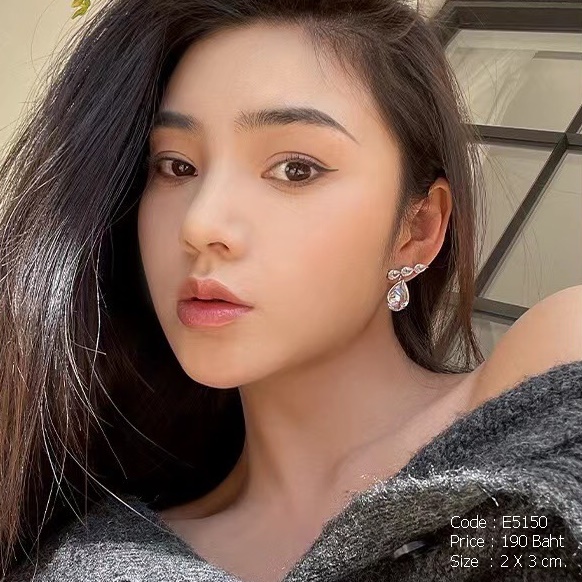 ต่างหูทรงยาว คริสตัลคิวบิกรูปหยดน้ำ กรอบเงิน งานพรีเมี่ยม