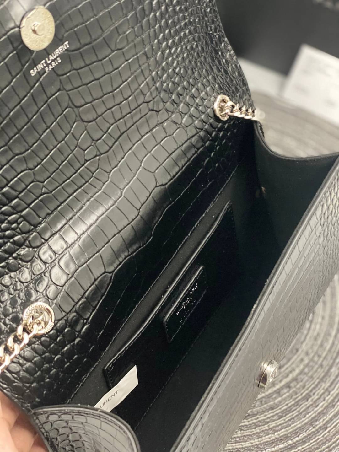 VIP 】หนังแท้ YSL Saint Laurent Kate Tassel Bag in Black Crocodile-Embossed Leather with Chain