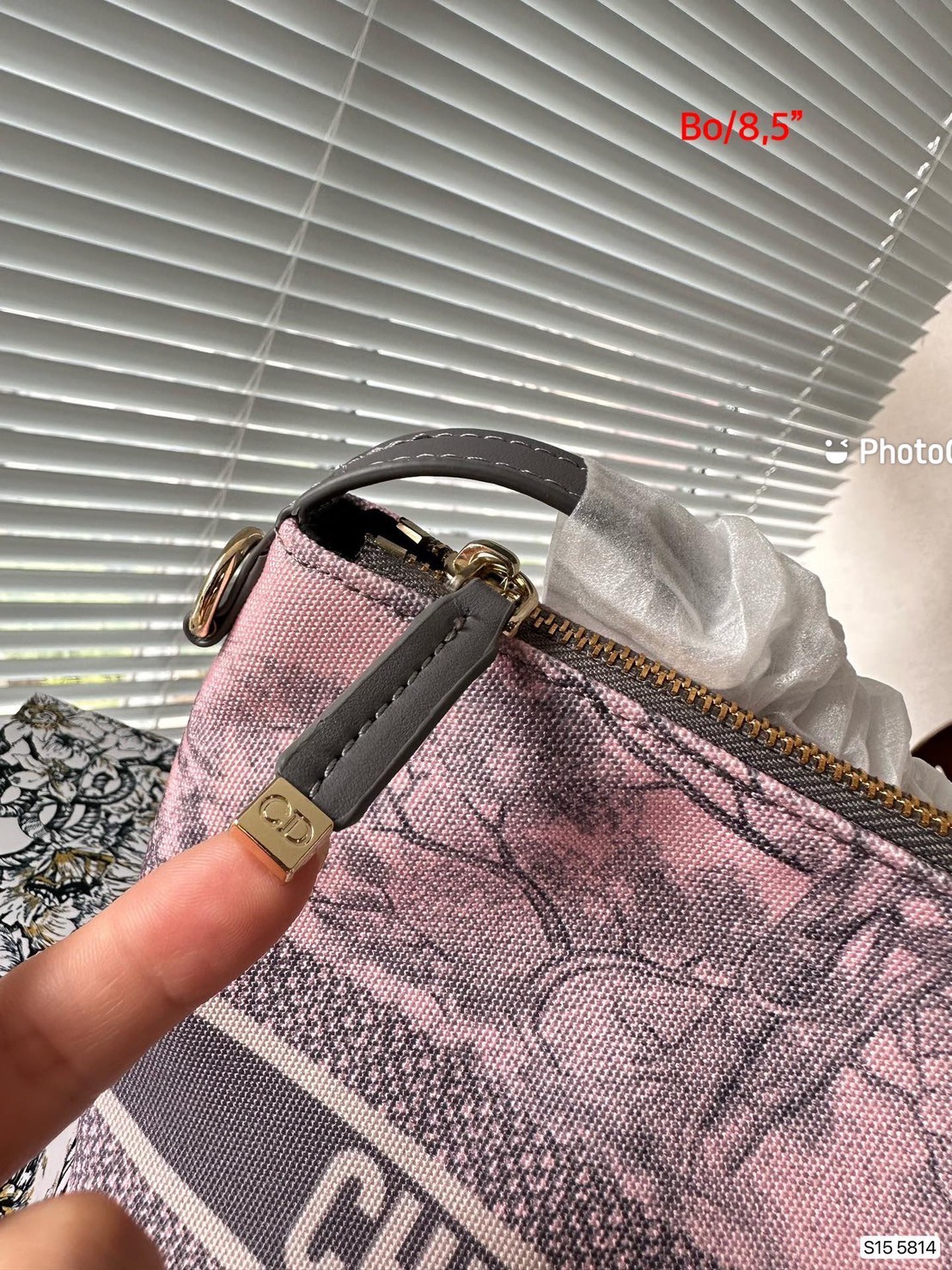 DIORTRAVEL NOMAD POUCH / DIOR POUCH BAG พร้อมส่ง กระเป๋าคลัทช์ทรงพอช สีใหม่ชมพูโทนหวาน ลวดลายคงความหรู ไซส์พกพาที่สามารถใช้ได้ทุกที่ทุกโอกาส