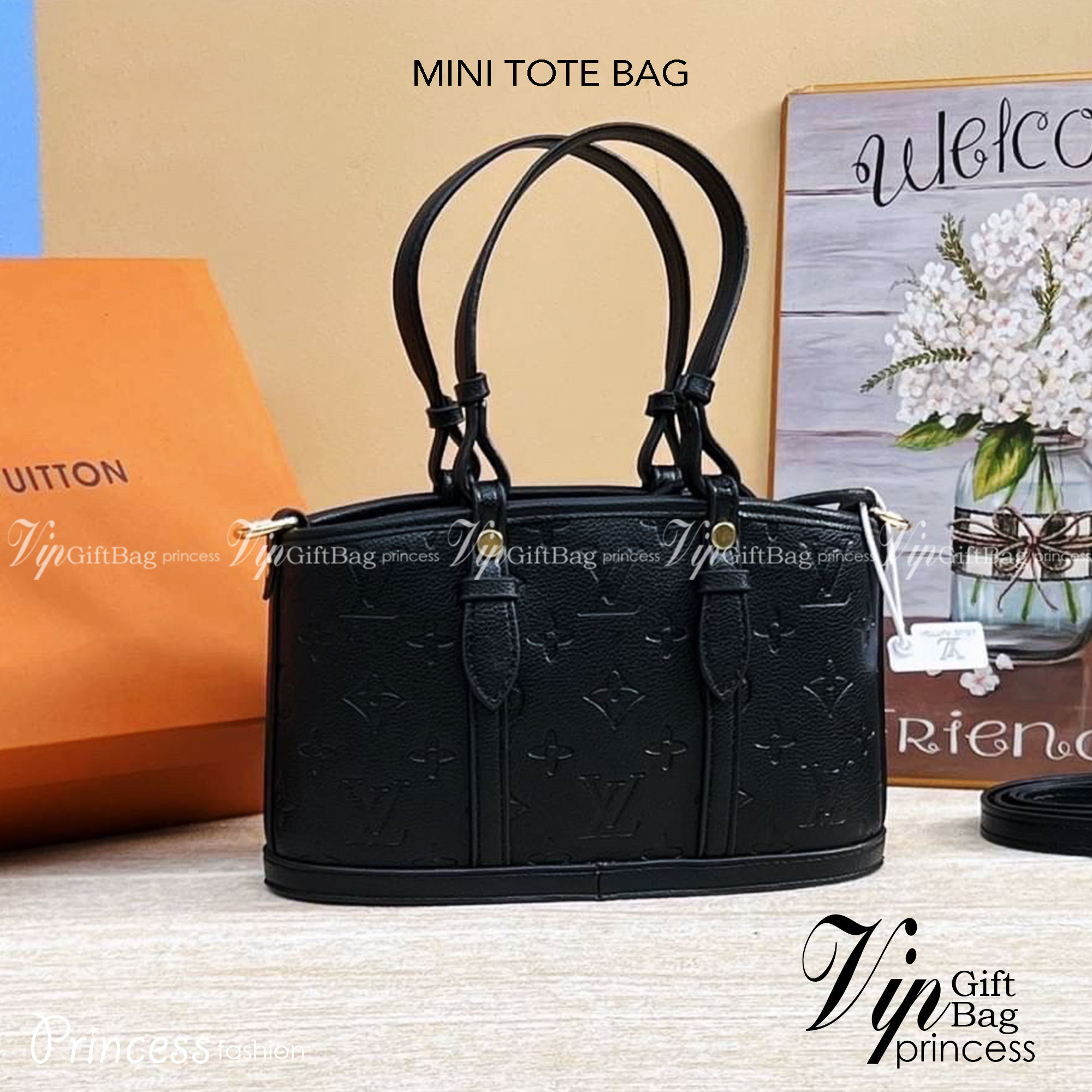 LV MINI TOTE / FF FENDI MINI TOTE รุ่นใหม่ล่าสุด คิ้วท์กว่าใคร! กับไอเท็มโมโนแกรมสุดฮิต กระเป๋าทรงโท้ทไซส์มินิ น่ารักน่าใช้มากๆ ให้คุณได้เพลิดเพลิน และคล่องตัวมากๆ ภายในโล่ง ใส่ของสำคัญได้ มาพร้อมสายสะพายที่ถอดออกได้ ใบนี้ตอบโจทย์ให้กับทุกไลฟ์สไตล์แน่นอน