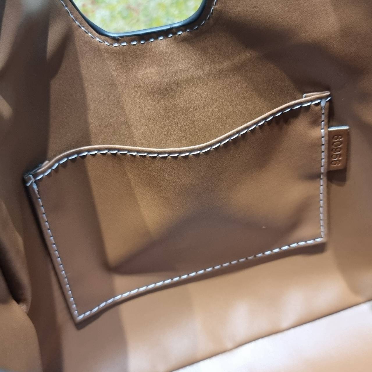 CELINE small camille soft bag มาแรงมาก! กับกระเป๋าที่ตัวแม่ใช้กันเยอะสุดๆ แม่ชมเอย อินฟลูดังๆมีใช้กันครบ ด้วยรูปทรงยอดนิยม