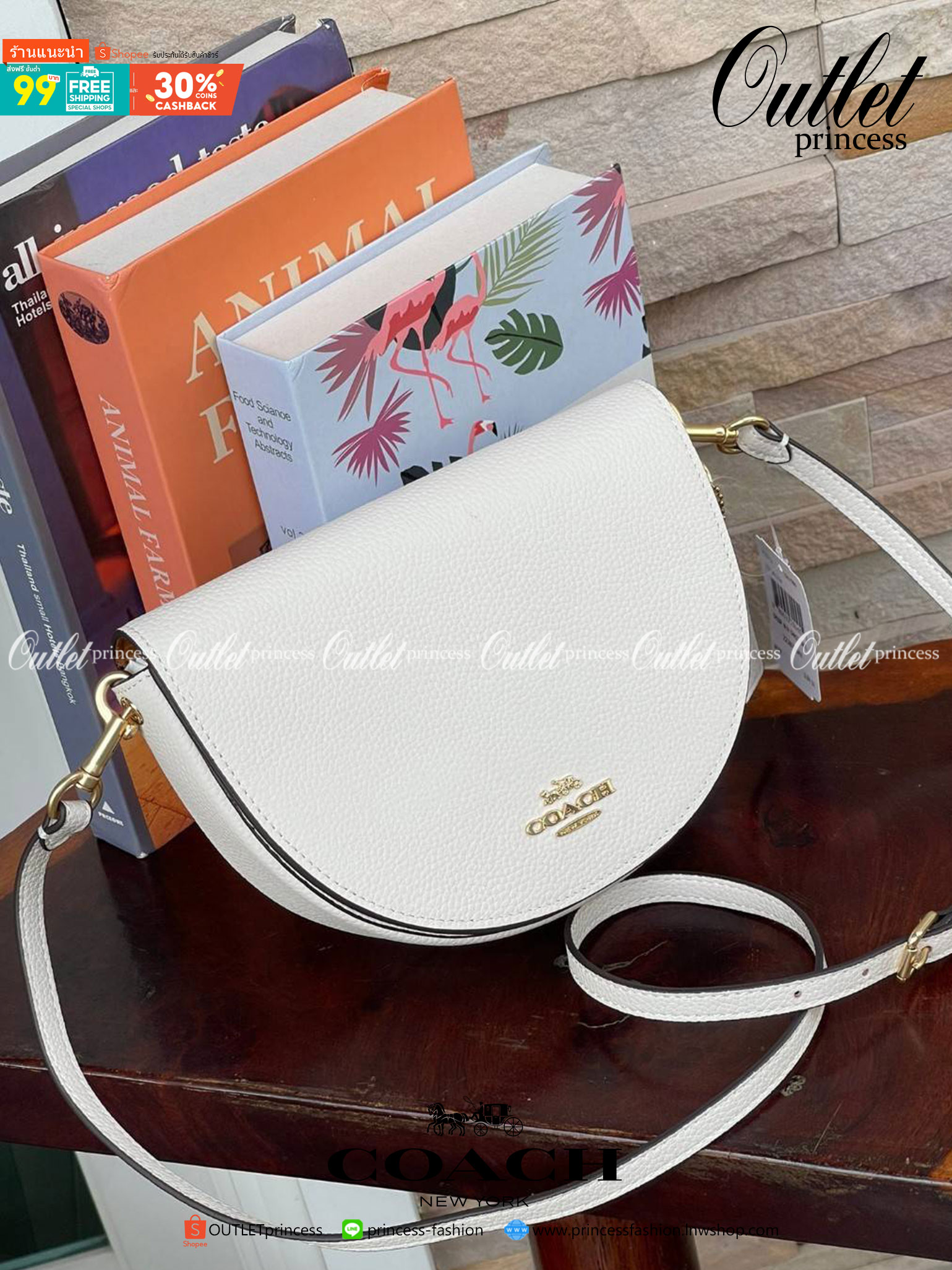 พร้อมส่งที่ไทยครบทั้ง6สีค่ะ 😘 Coach Ellen Crossbody In Signature ((C1432)) กระเป๋าทรงฮาฟมูนรูปทรงคลาสสิก ออกแบบให้มีลักษณะโค้งมน ไม่ดูเป็นทรงแข็งจนเกินไป ดีไซน์และสีของกระเป๋ายังเรียบง่าย เข้าได้กับทุกชุด สะพายครอสบอดี้ร์//สะพายข้าง หรือถือแบบคลัท