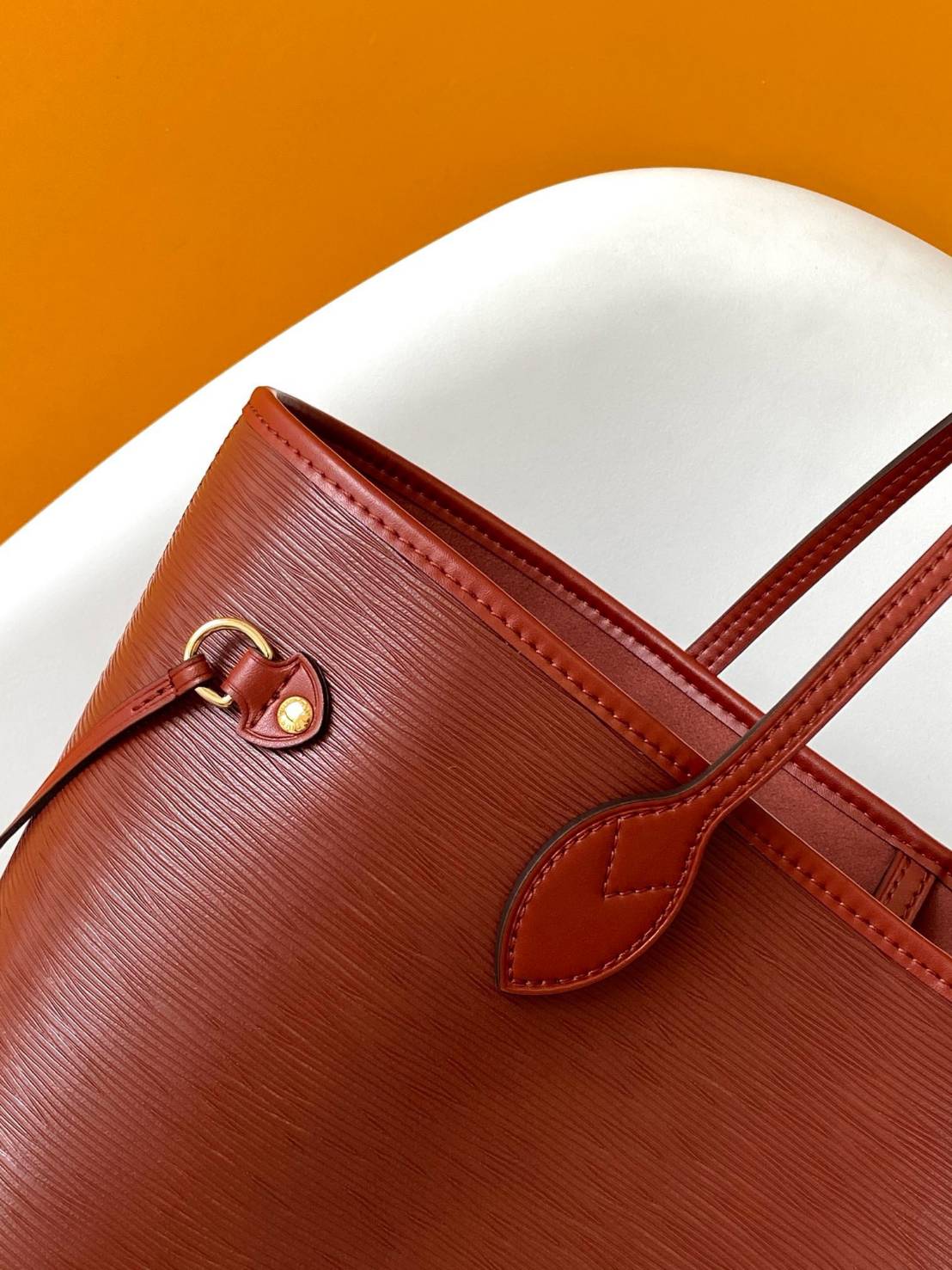 เกรดเทพ Top ORI | LV Neverfull MM Epi Leather กระเป๋าทรงโท้ทเนเวอร์ฟูล หนังแท้เกรดดีสุด หนังลายไม้ พร้อมใบลูก ลายโมโนแกรม ด้านในบุด้วยซับในไมโครไฟเบอร์ ช่องพ็อกเก็ต ซิป 1 ช่อง งานสวยมาก ตัดเย็บดีทุกจุด 🤍 เกรดเทพออริจินอล สลับแท้ 1:1