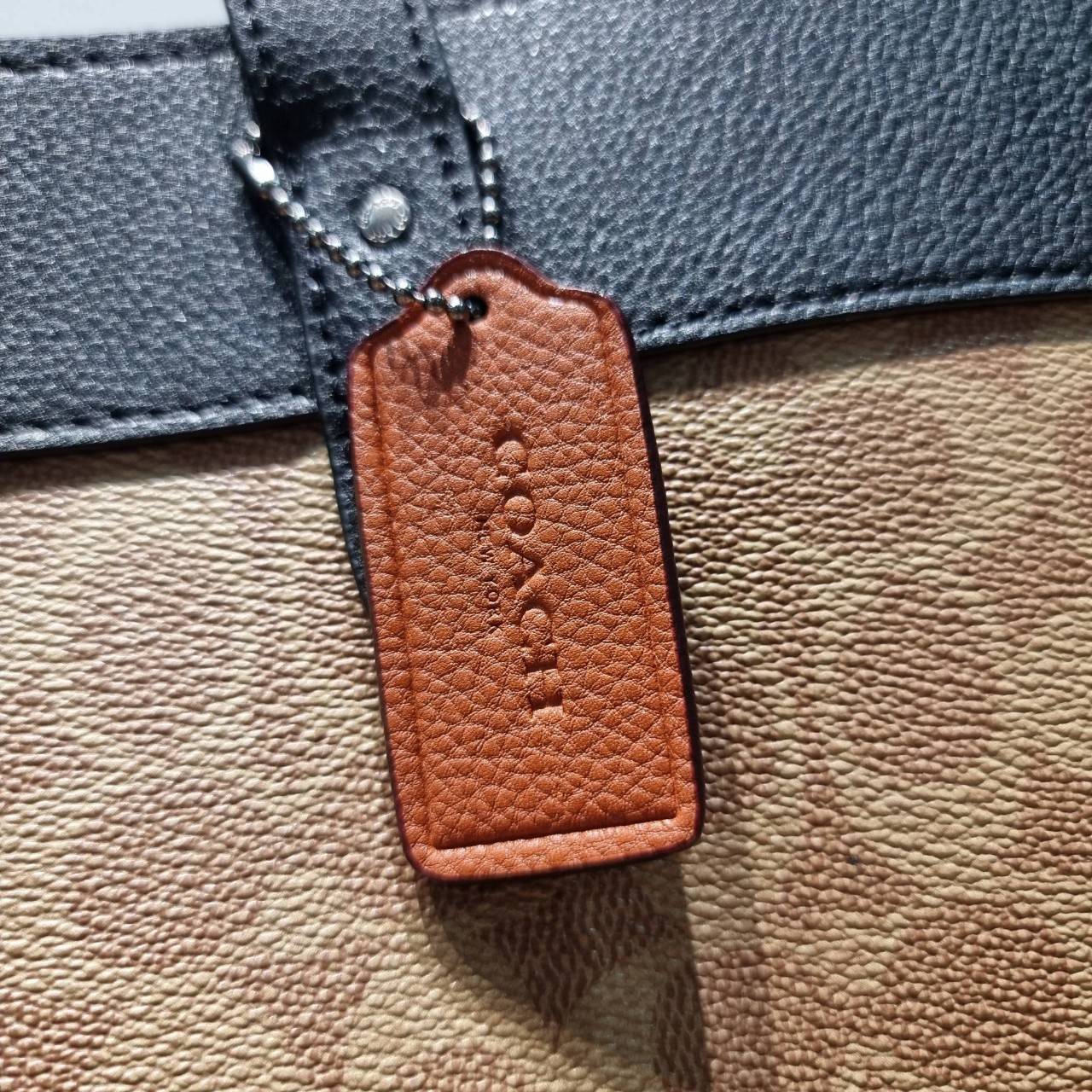 COACH FIELD TOTE IN SIGNATURE CANVAS C7674 กระเป๋าทรงโท้ท ไซส์ใหญ่ภายในโล่งกว้าง เกรดท็อปออริ เกรดดีสุด สลับแท้ 1:1