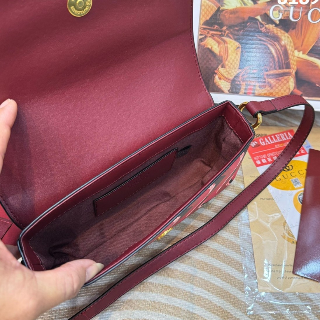 GUCCI Lunar New Year Printed super mini bag / GG Crossbody Bag กระเป๋าสะพายคอลใหม่ทรงสวยผู้ดี สีแดงขับผิวรับทรัพย์ ลวดลายรูปงูในตำนานเสริมความงดงามสวยหรูโดดเด่นอย่างลงตัว