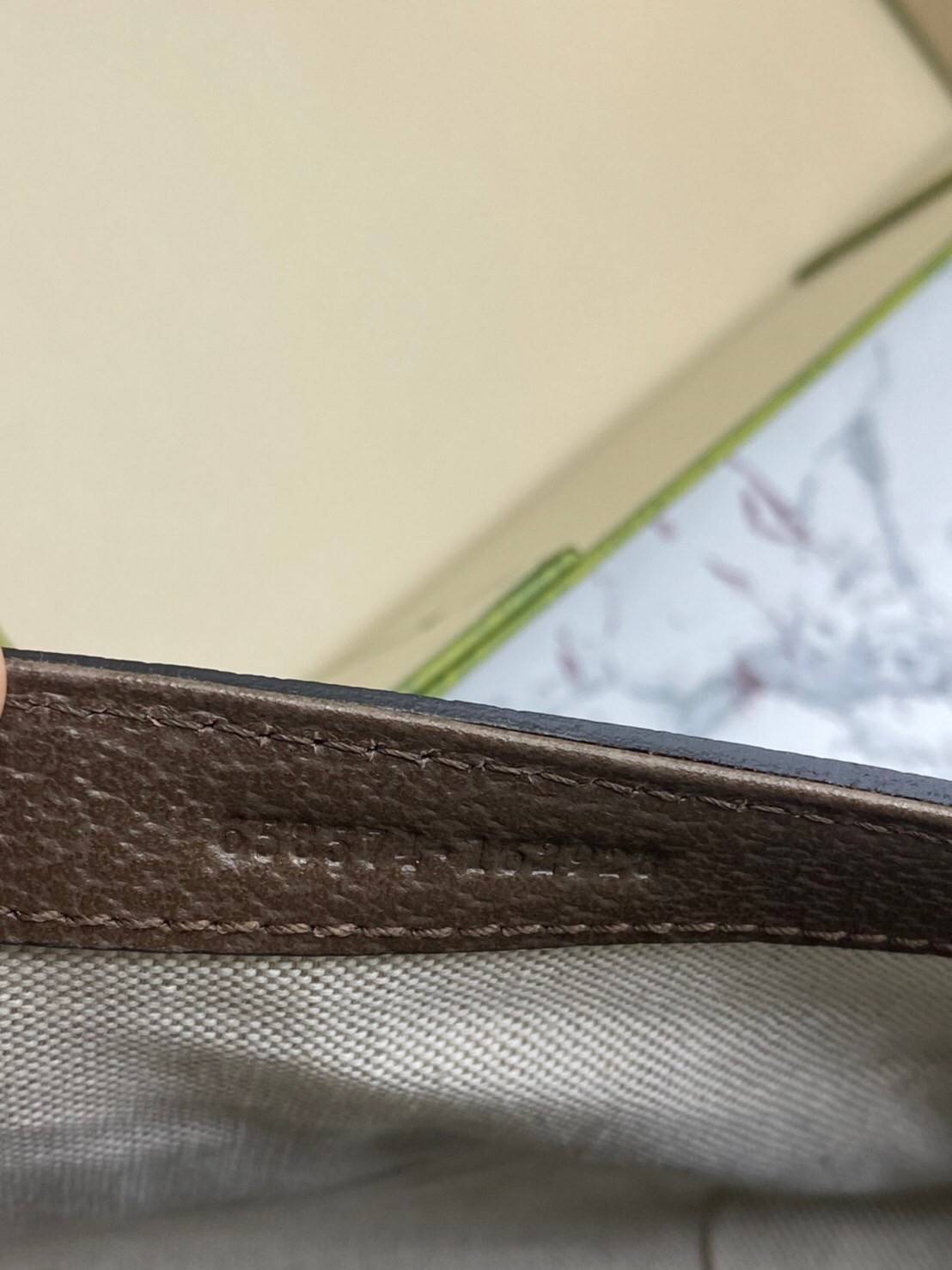 หนังแท้ 】Gucci Horsebit 1955 jumbo GG mini bag 20cm พร้อมส่งที่ไทย เกรดออริจินอล ลายใหม่ Jumbo Double G กระเป๋าสะพายขนาดมินิ โดดเด่นด้วยเว็บเฮาส์สีเขียวและสีแดงอันเป็นเอกลักษณ์ ซึ่งเป็นหัวเข็มขัดแบบร่วมสมัยของกุชชี่จากยุค 70 เสริมการออกแบบแต่ละชิ้นด้วยโลโ