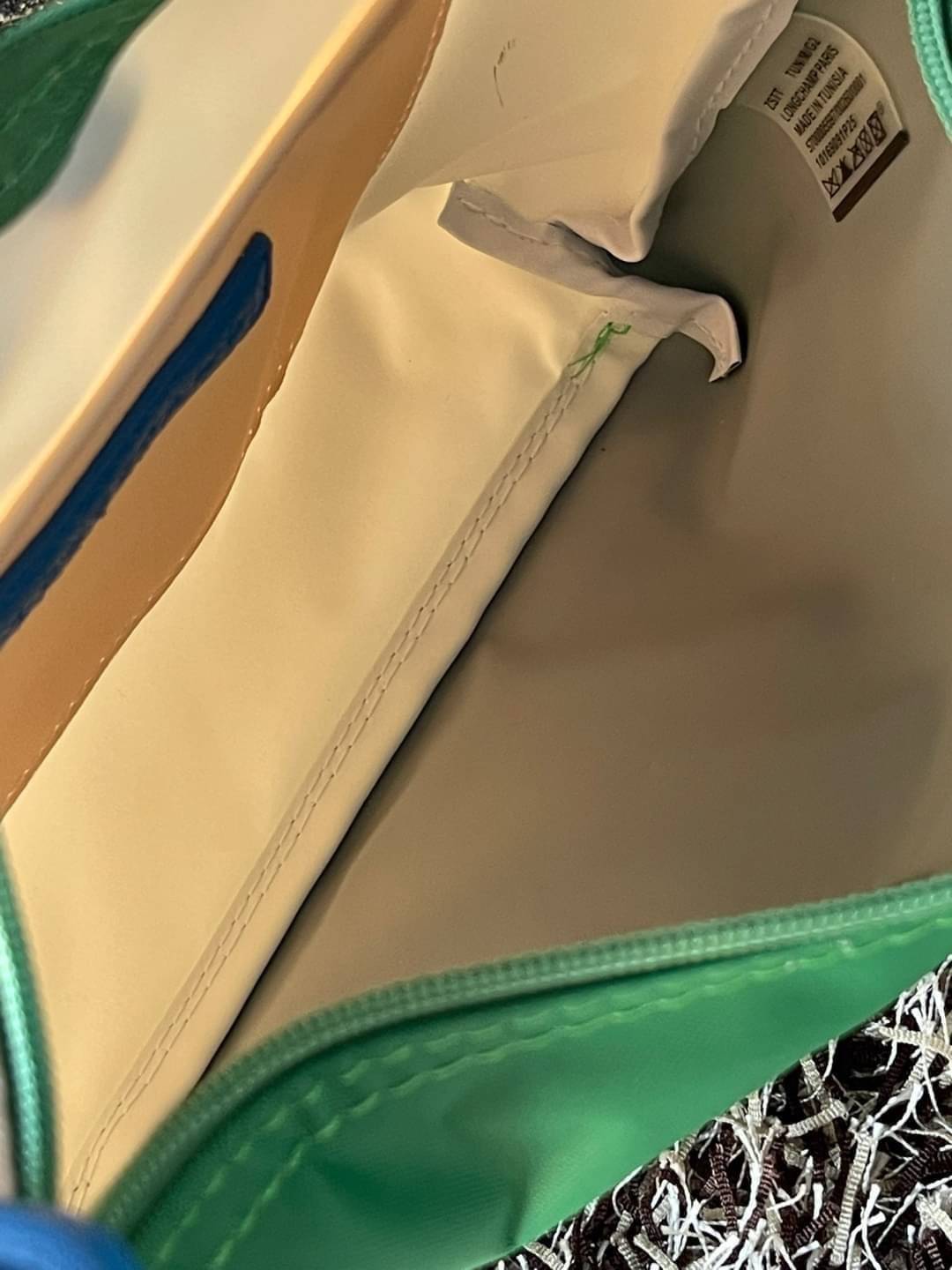 LONGCHAMP LE PLIAGE RE-PLAY Shoulder bag แฟน ๆ ของกระเป๋าไนลอนพกพาอันเป็นเอกลักษณ์ของแบรนด์ ตอนนี้มีคอลเลกชั่นใหม่ล่าสุดให้เลือกสรร