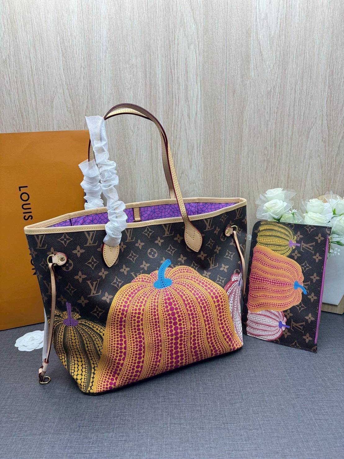 ORI หนังแท้ | LV x YK Neverfull MM Bag Monogram Pumpkin / LV Tote Bag กระเป๋าสะพายทรงโท้ทใบใหญ่ ลายฟักทองหลากสีสดใส