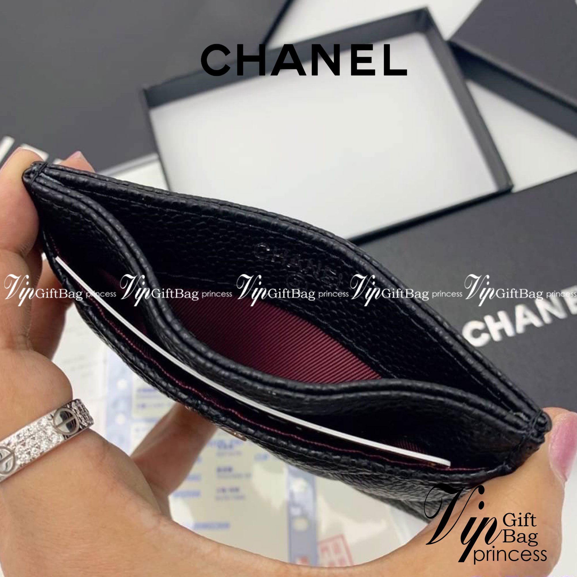 หนังแท้ CHANEL Card Holder กระเป๋าใส่บัตรแบรนด์หรู พร้อมส่งที่ไทย ภาพสินค้าถ่ายจากงานขายจริง ใช้งานต่างประเทศได้