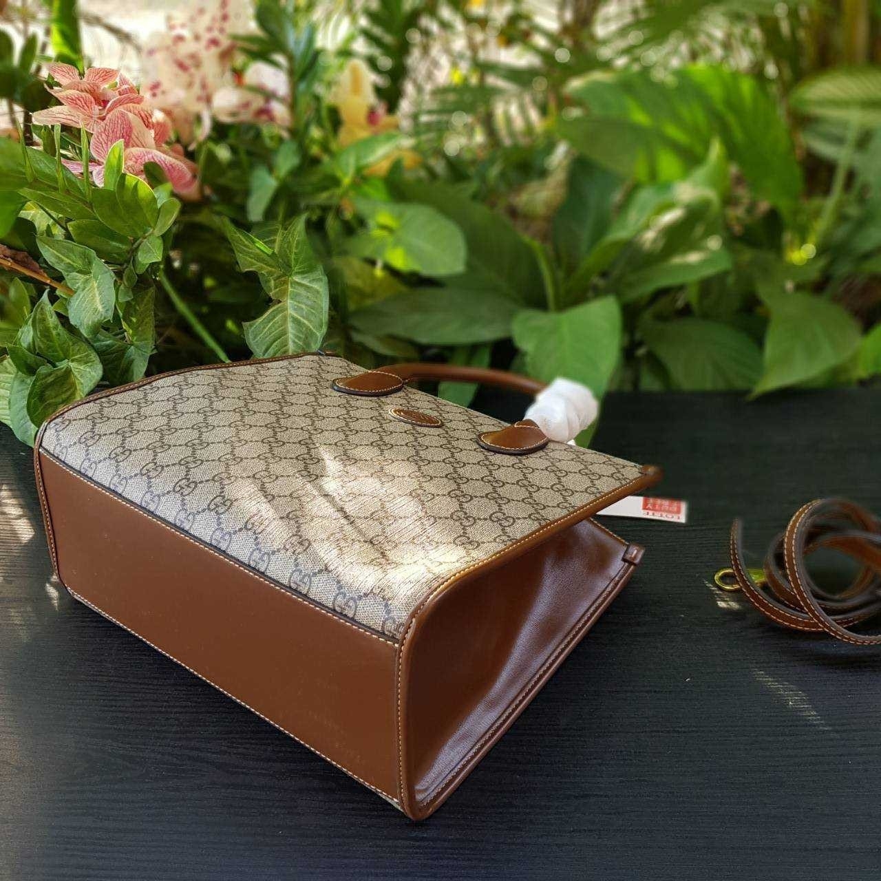 GUCCI Small tote bag with Interlocking G กระเป๋าทรงTOTE ใบใหญ่สุดหรูหรา คลาสสิค จุของได้เยอะ มาพร้อมสายสะพายยาว