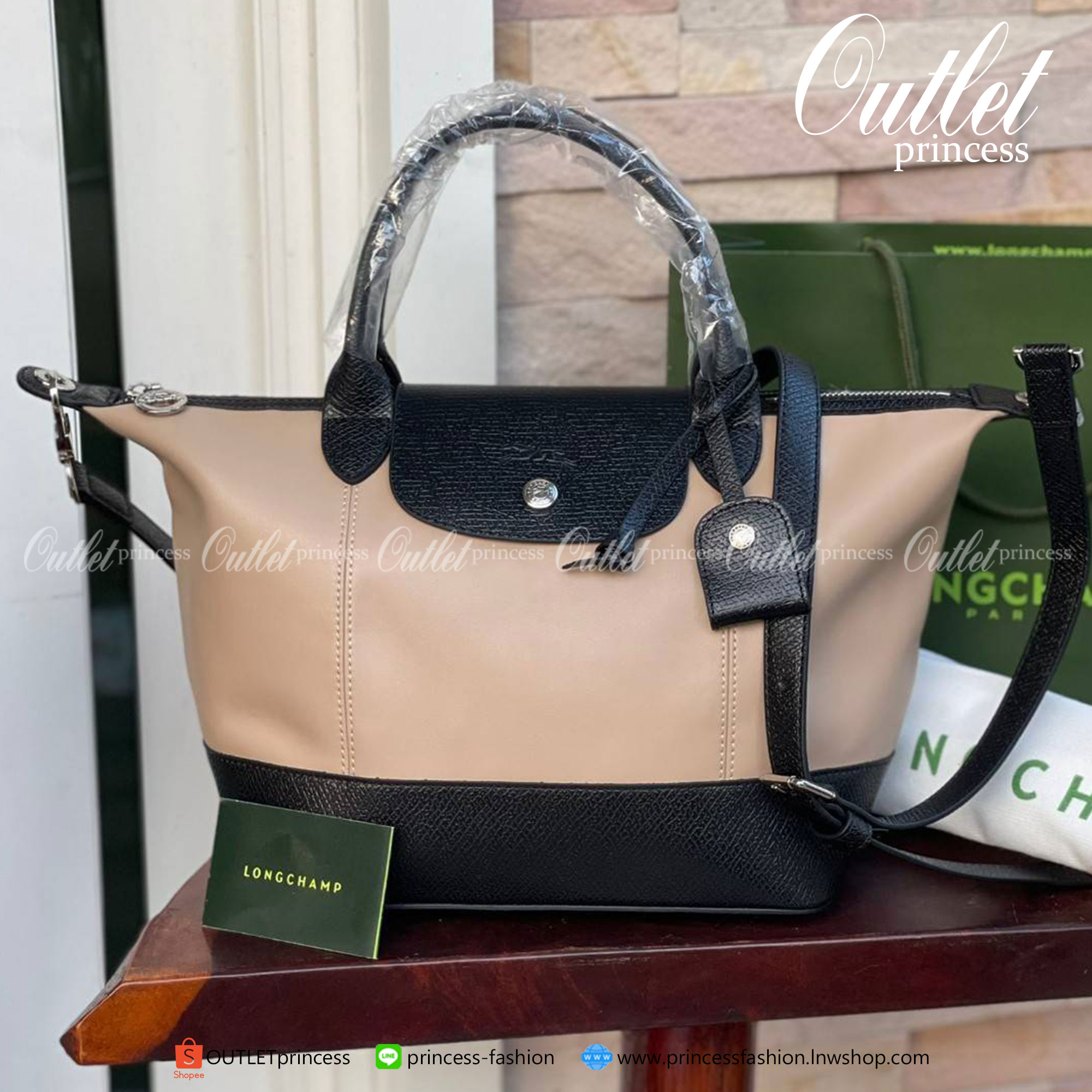 ของแท้ 100% LONGCHAMP LE PLIAGE CUIR MAKE A WISH TOP HANDLE BAG S Color: Greige