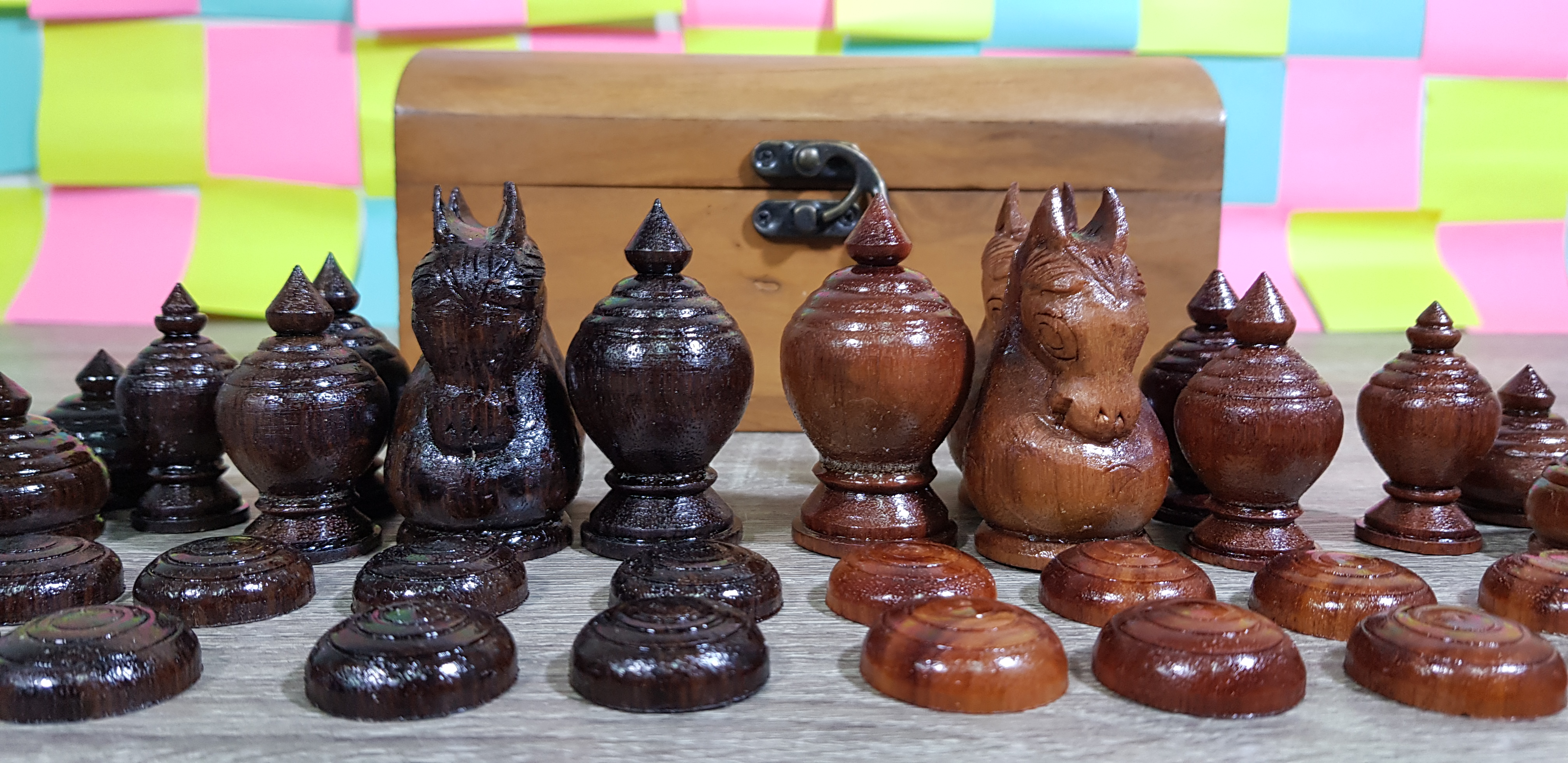 ตัวหมากรุกไทยชุดพลรามพร้อมกล่องแบบหีบล็อค