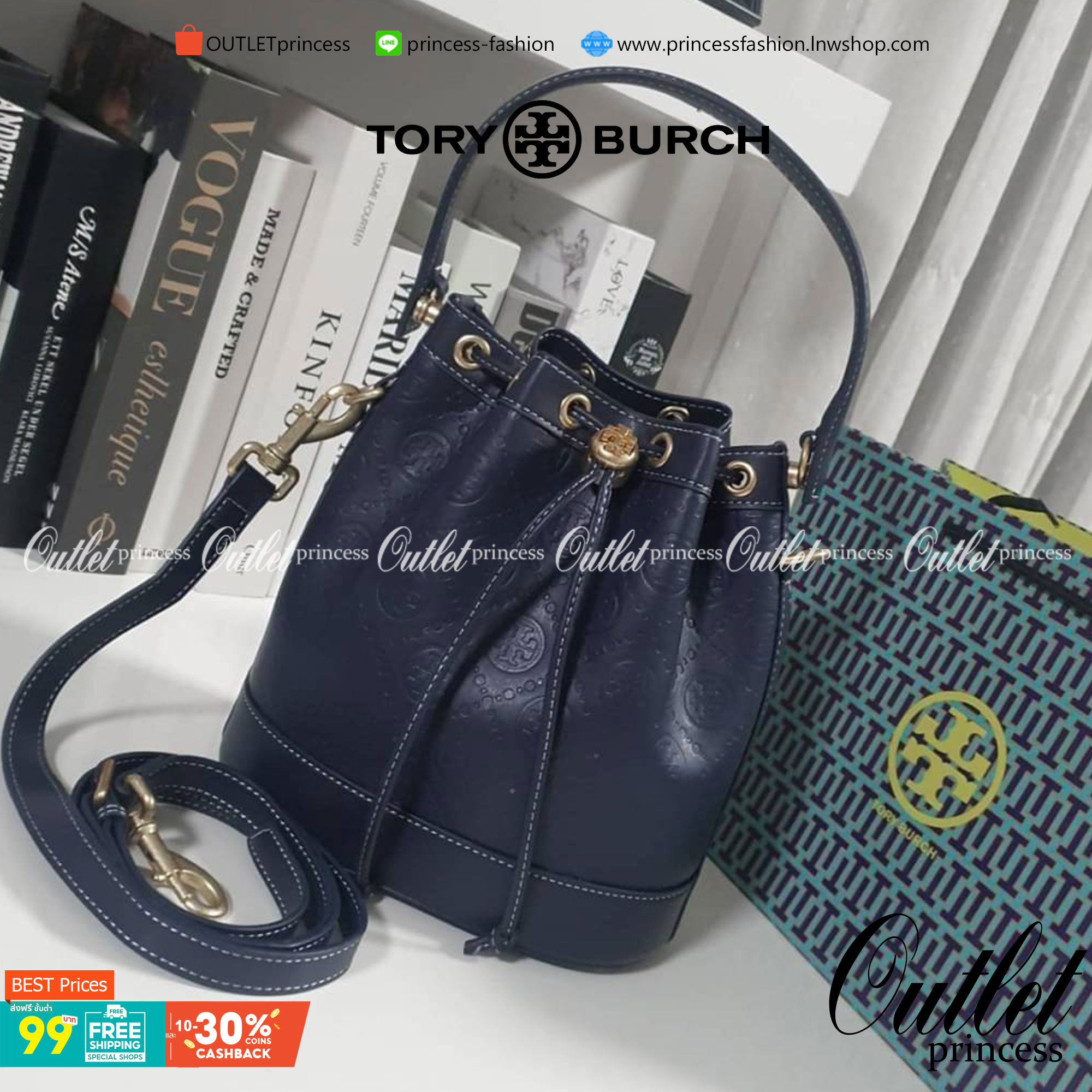 OUTLET 】BEST PRICE!! ปรับราคาพิเศษ เหมาะกับให้เป็นของขวัญที่สุด! งานช็อป 💕 Tory burch monogram leather bucket bag ดีไซน์สวยงามตามแบบฉบับของแบรนด์แล้ว **ที่ทำจากวัสดุหนังแท้ ตัวกระเป๋าอยู่ทรงสวยมีลายแบรนด์สวยหรู ใช้รูดเปิดปิด ภายในบุผ้าอย่างดี มีช่
