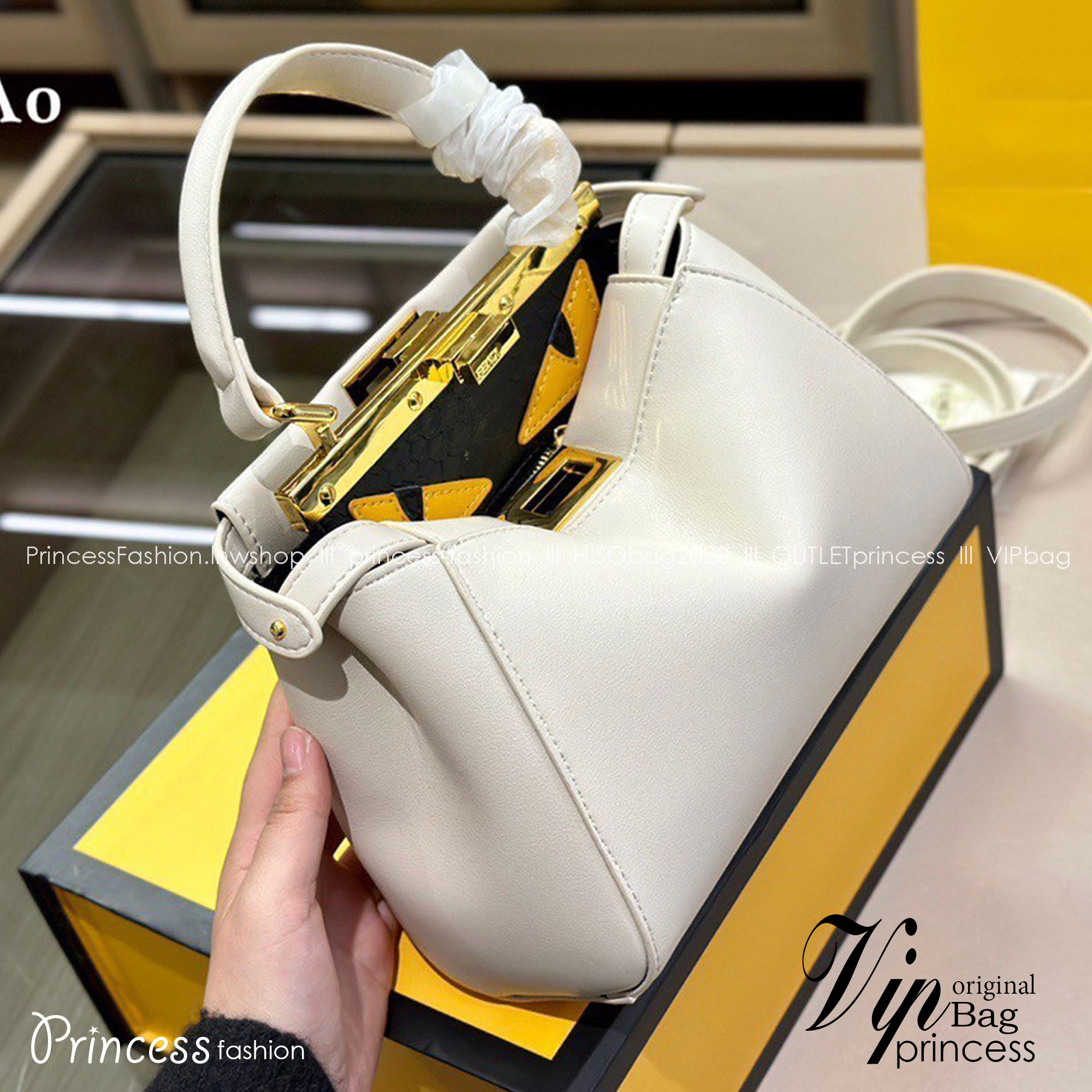 Fendi peekaboo Monster handle bag 9" กระเป๋ายอดนิยมของแบรนด์ ดีไซน์สวยเรียบหรูแฝงด้วยความเก๋ มาพร้อมสายยาว