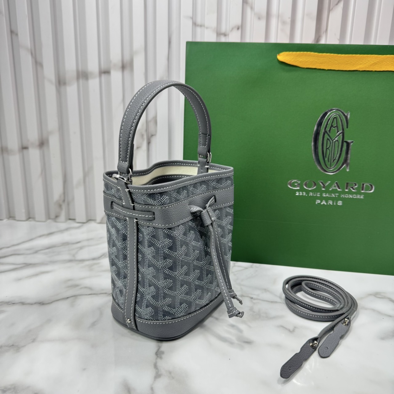 RI หนังแท้ | Goyard Petit Flot Mini bucket bag กระเป๋าสะพายทรงบัคเก็ต ไซส์มินิ ดูผู้ดีในตัว วัสดุหนังแคนวาสพิมพ์ลายสวยคม