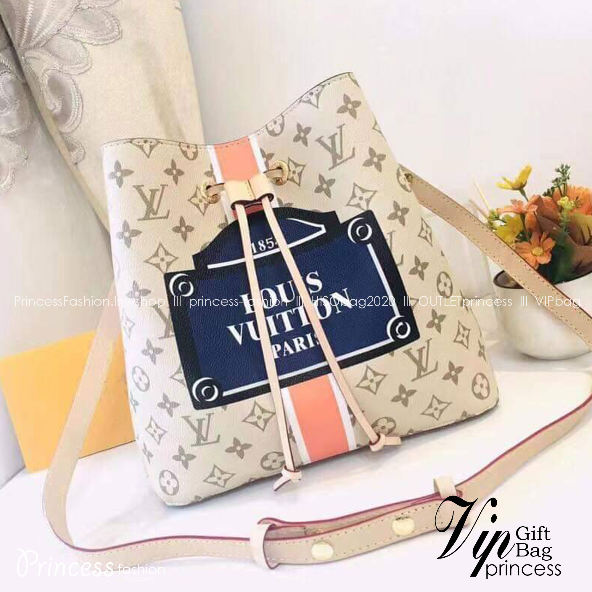 LV neonoe monogram canvas สีใหม่ อีกหนึ่งรุ่นท็อปฮิต ที่ไม่มีไม่ได้จริงๆ กับกระเป๋าสะพายทรงบัคเก็ตใบใหญ่ โดดเด่นและเป็นเอกลักษณ์ด้วยการตกแต่งลายพิมพ์เฉพาะลงบนผืนหนัง