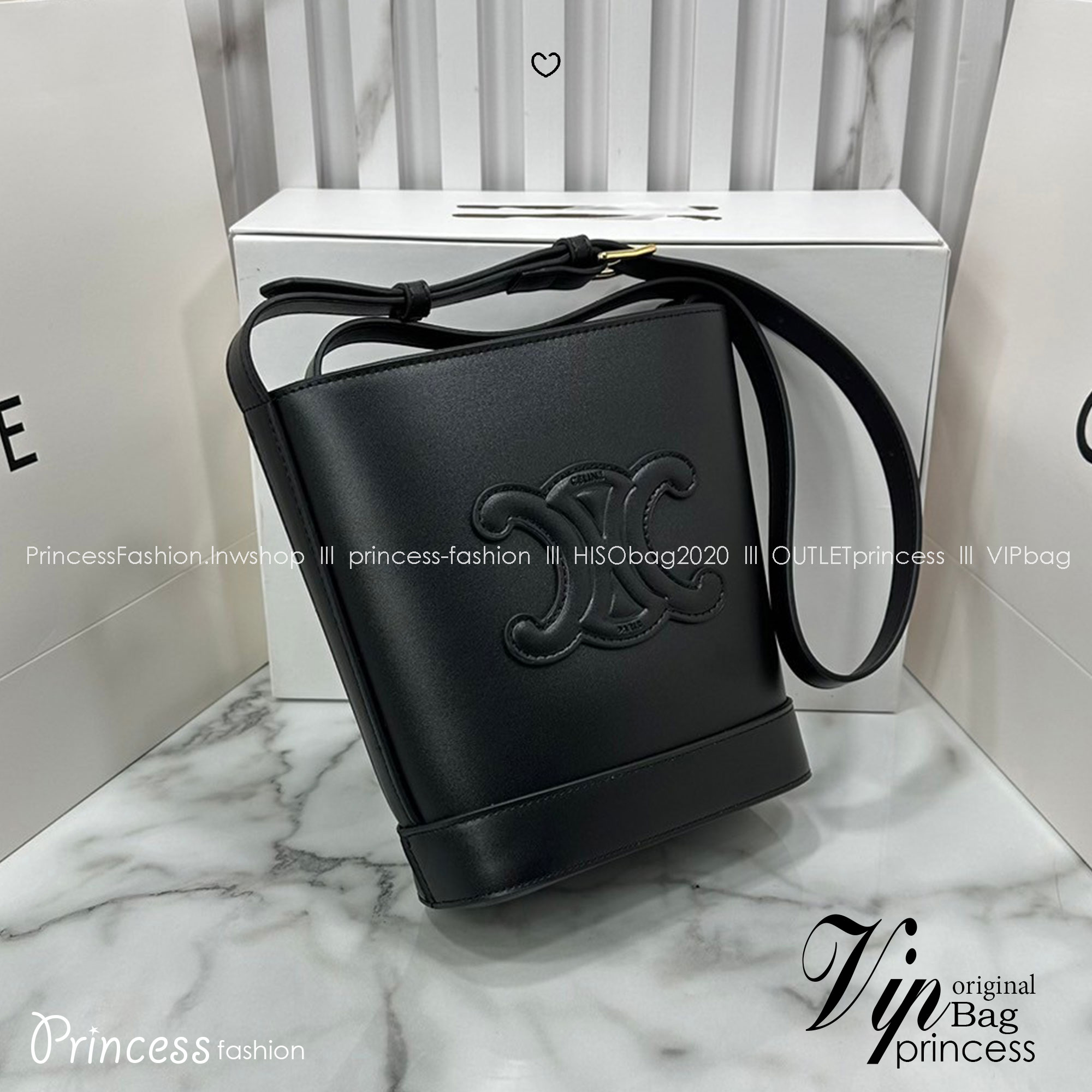 CELINE SMALL BUCKET CUIR TRIOMPHE in Smooth กระเป๋าสะพายทรงบัคเก็ต ใช้งานง่ายที่สุด สายสะพายในตัว รุ่นฮิตข้ามปี งานหนังแท้สวยเรียบหรู ผู้ดีไปอีก