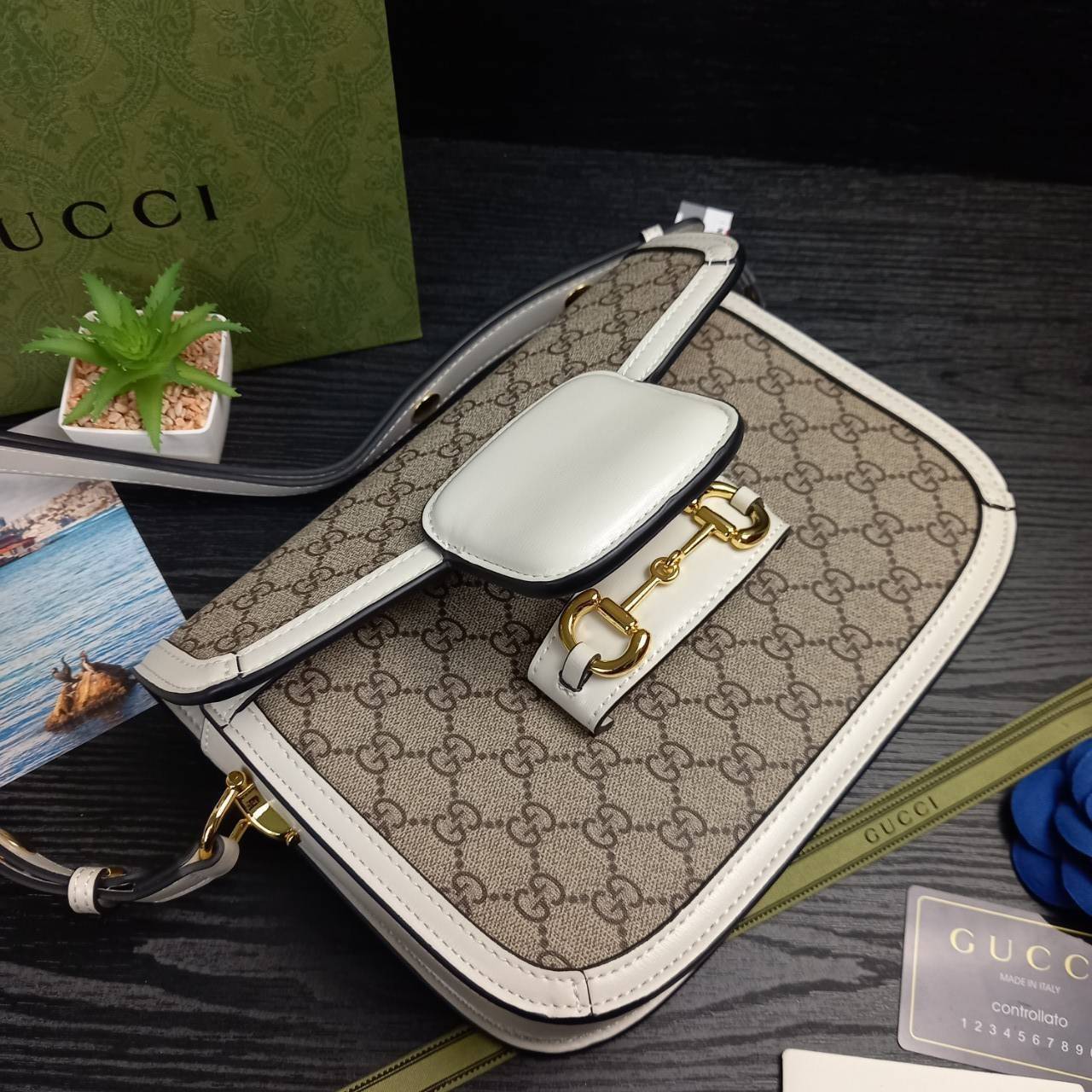 GUCCI HORSEBIT 1995 BAG / GG Supreme Shoulder 10" รุ่นฮิต คลาสสิค หรูหรา ใช้แล้วดูดีมีเสน่ห์ขึ้นทันที สายยาวคล้องบ่าได้ ปรับยาวคลอสบอดี้ได้