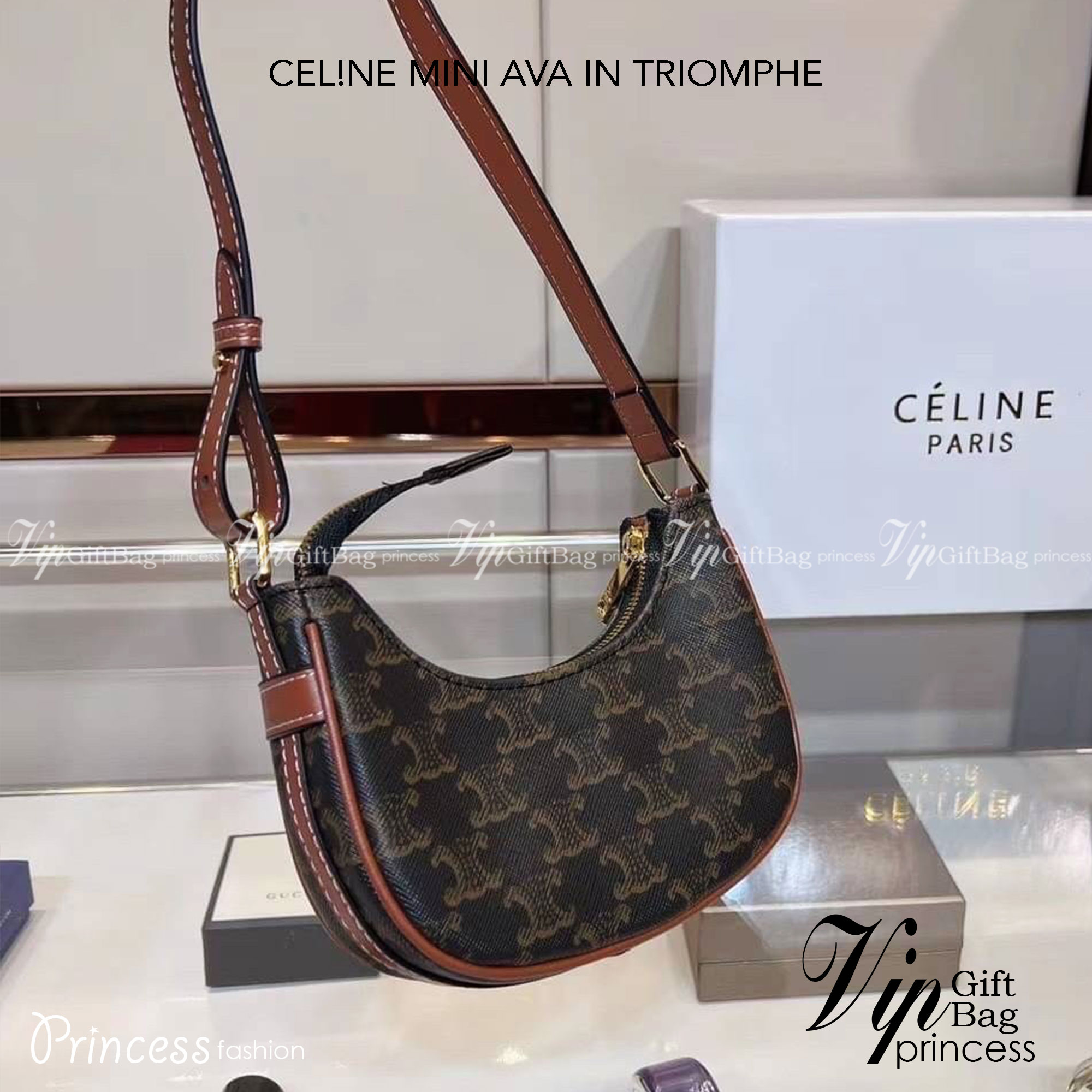 CELINE MINI AVA IN TRIOMPHE CANVAS AND CALFSKIN สวยเกินต้านกับน้องมินิ รุ่นสุดปัง ที่ใครเห็นก็ต้องว้าว กับกระเป๋าสะพายไหล่ ไซส์มินิ น้องน่ารักม้ากกก!! ไม่ไหว!! รูปทรงที่ไม่เหมือนใคร ใช้งานง่าย วัสดุหนังแคนวาสตัดสลับหนังแท้