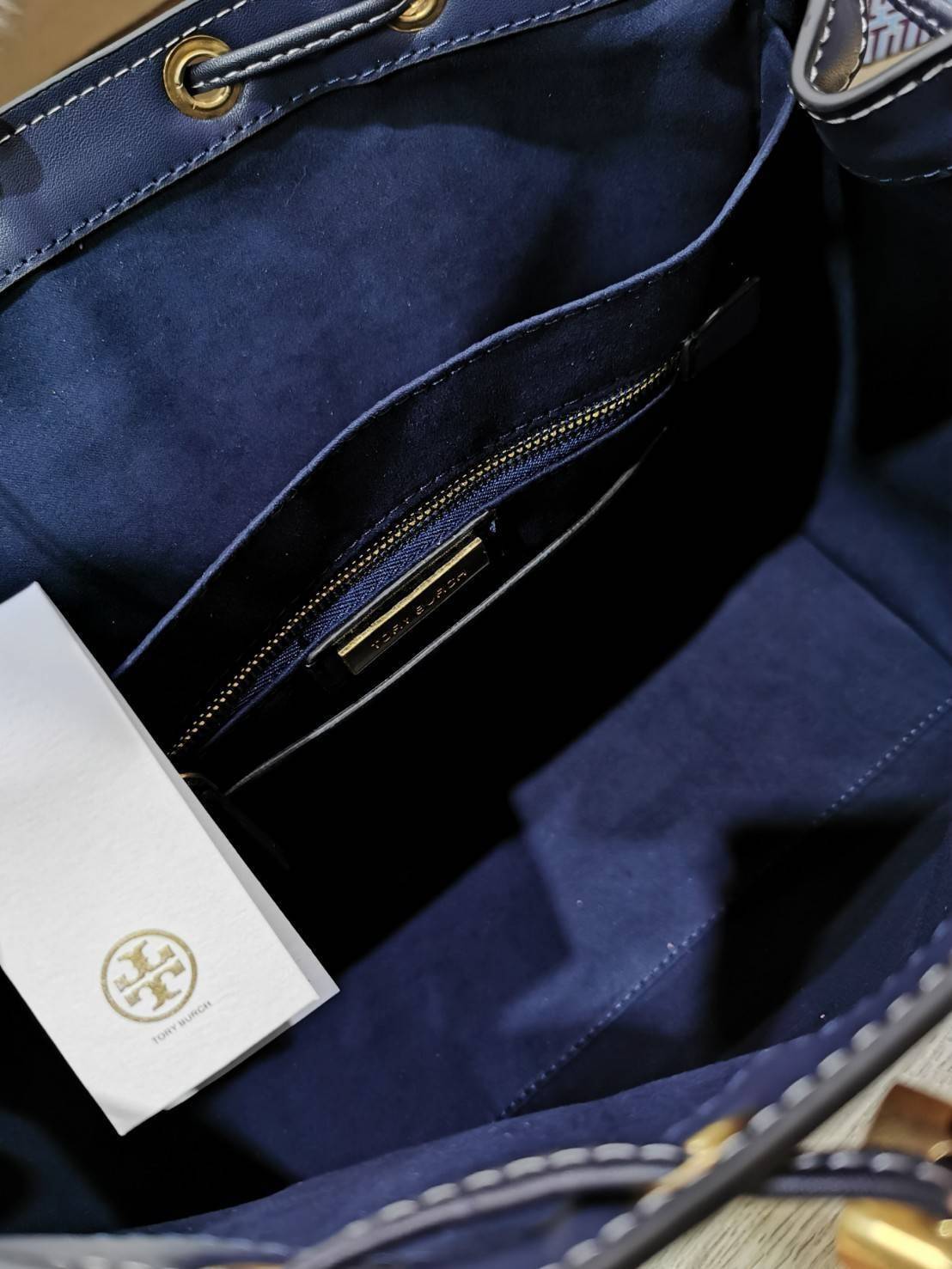 ของแท้ 💯% TORY BURCH FACTORY MONOGRAM JACQUARD TOTE BAG กระเป๋าถือหรือสะพายรุ่นล่าสุดดีไซน์ยอดนิยมจาก TORY BURCH FACTORY OUTLET