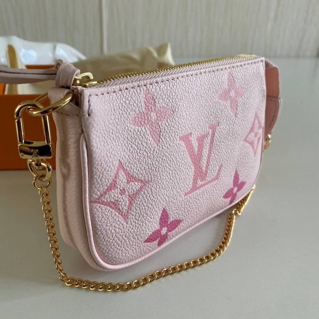 พรีเมี่ยมกิ๊ฟแท้ 100% 】พร้อมส่งที่ไทย!! ที่นี่ที่เดียว Louis Vuitton Mini Shoulder Bag Pink Pastel งานหนังแท้ทั้งใบ สีพาสเทลสวยละมุนมากค่ะ มีจำนวนจำกัดนะคะ