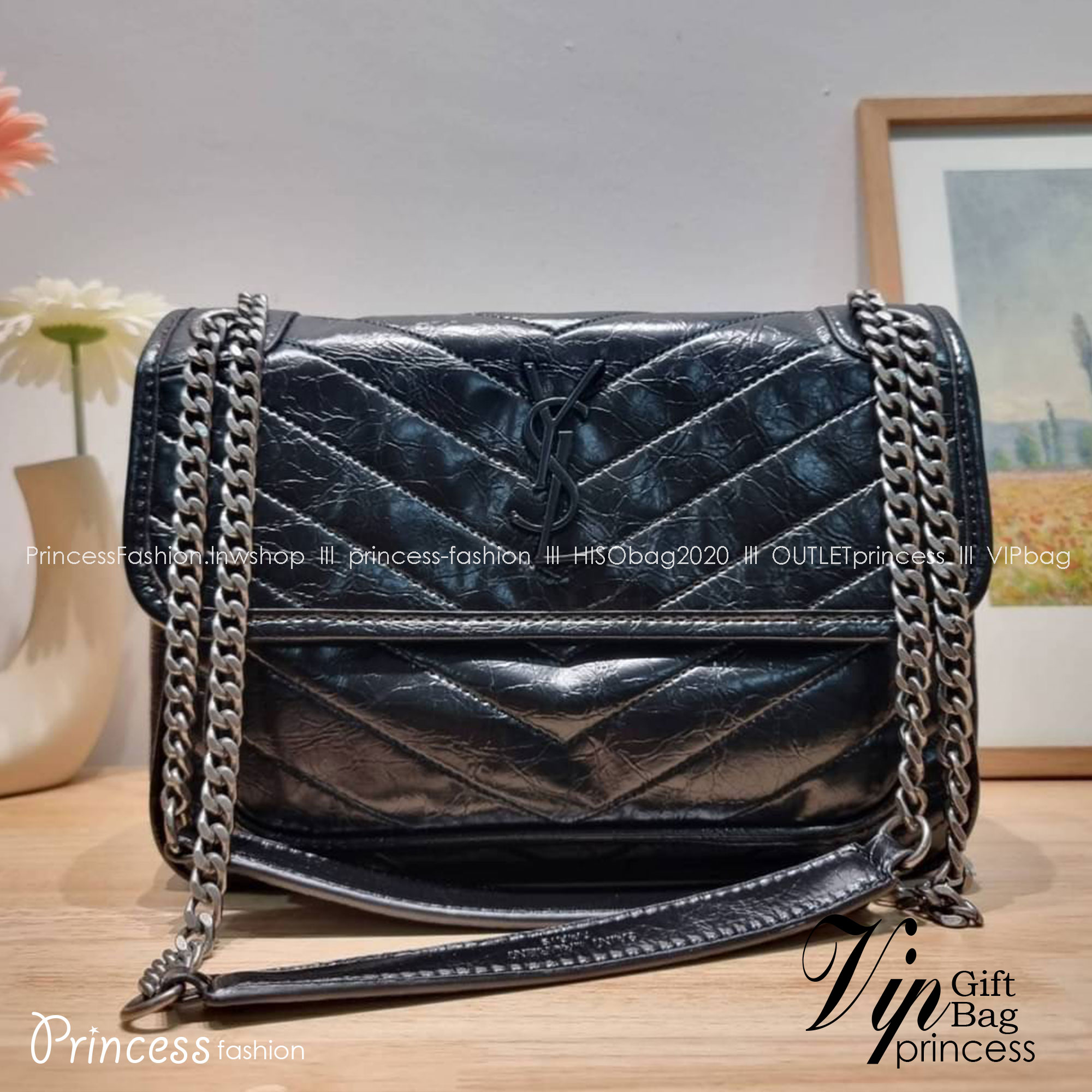 YSL niki baby chain bag in crinkled vintage leather / Yves Saint laurent shoulder bag กระเป๋าสะพายทรงคลาสสิค สุดฮอต ที่ใครๆก็ต้องมีใช้ ดีไซน์เรียบหรู วัสดุหนังลายวินเทจสัมผัสดี