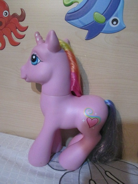 2005 My little pony Rarity The Rainbow unicorn styling figure model สูง 9 นิ้ว ตัวใหญ่ค่ะ