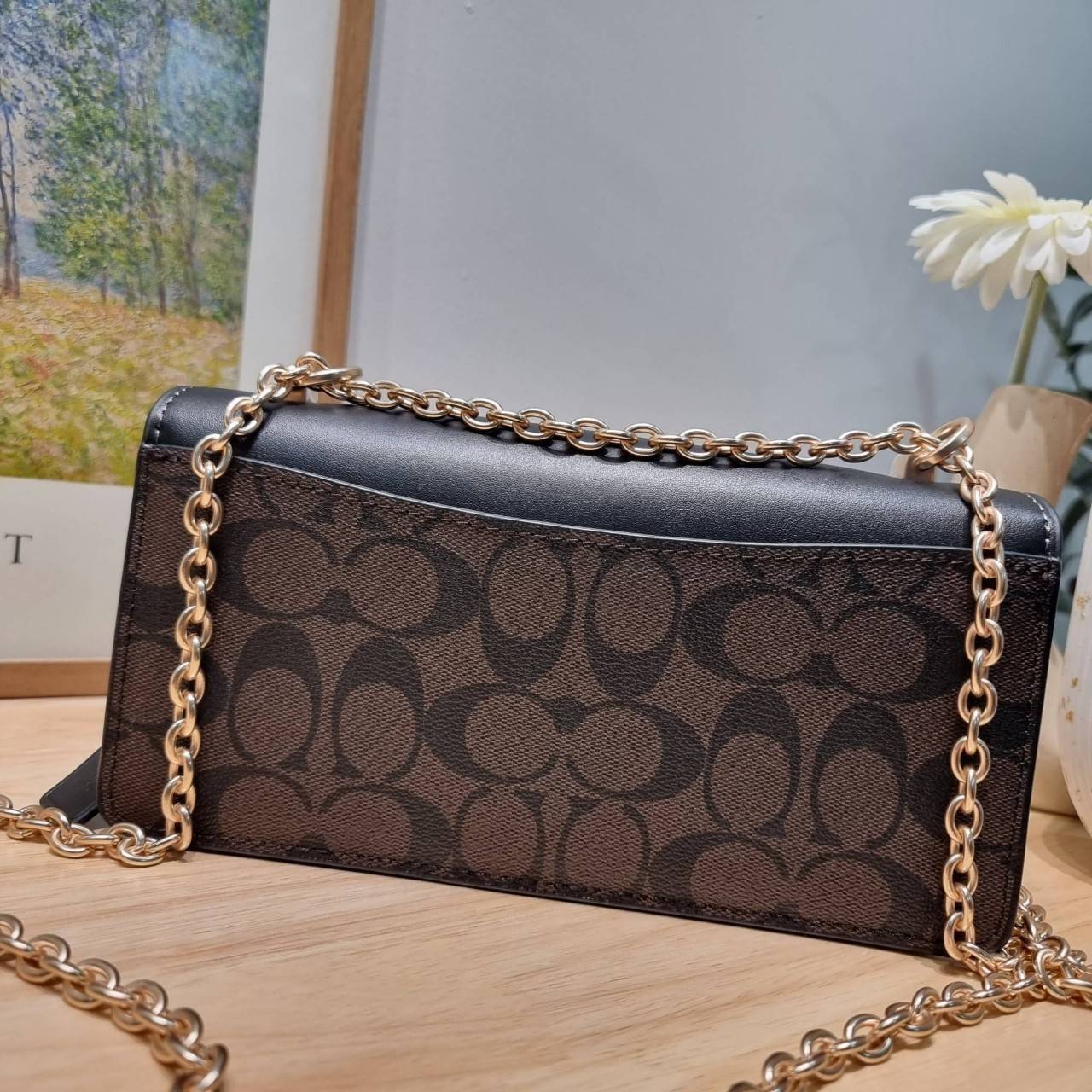 COACH CR528 ELIZA FLAP CROSSBODY IN SIGNATURE CANVAS กระเป๋าสะพายสุดหรู ดีไซน์โลโก้รุ่นใหม่สวยเด่น เกรดท็อปออริ เกรดดีสุด สลับแท้ 1:1