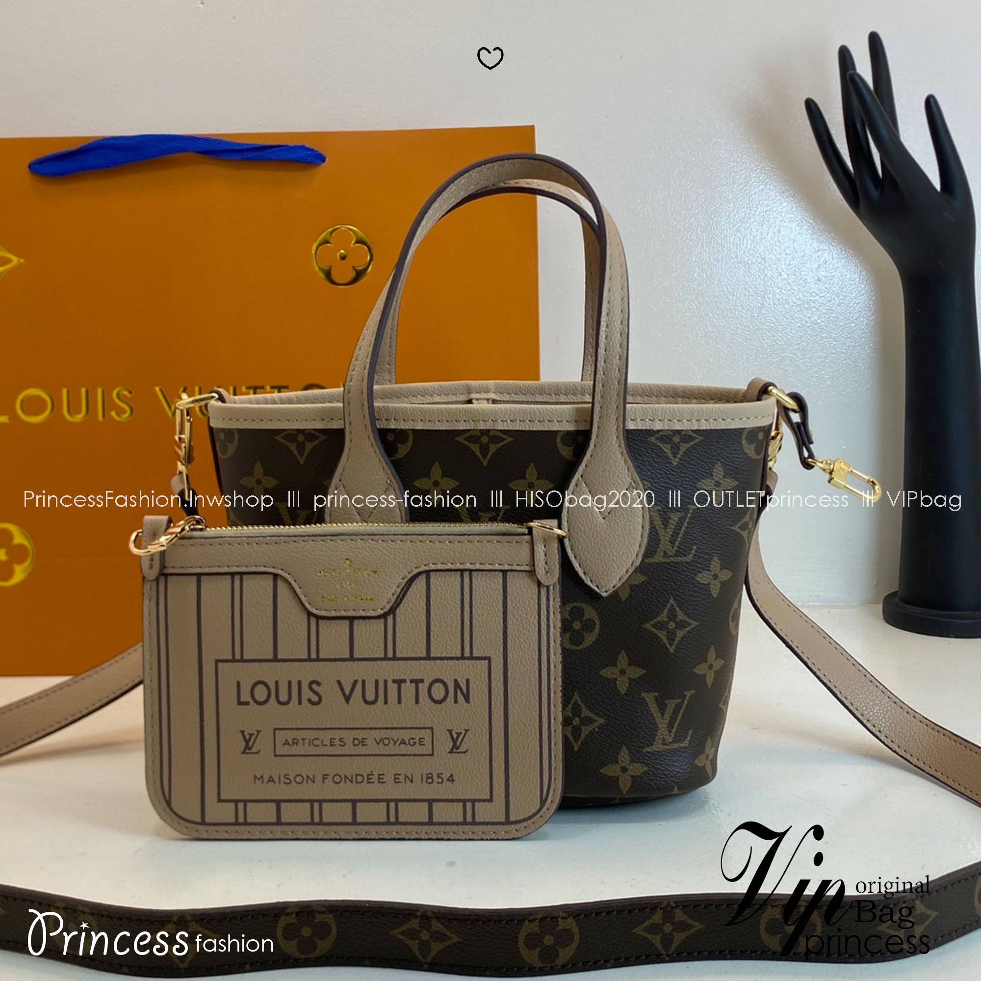 LV Neverfull Bandoulière Inside Out BB Bag กระเป๋าทรงโท้ทไซส์เล็ก พร้อมใบลูกพิมพ์ลายแบรนด์สุดไอคอนิก ดีไซน์ใช้งานได้ทั้งสองด้าน ด้านหนึ่งรังสรรค์จาก Monogram แคนวาสเป็นเอกลักษณ์
