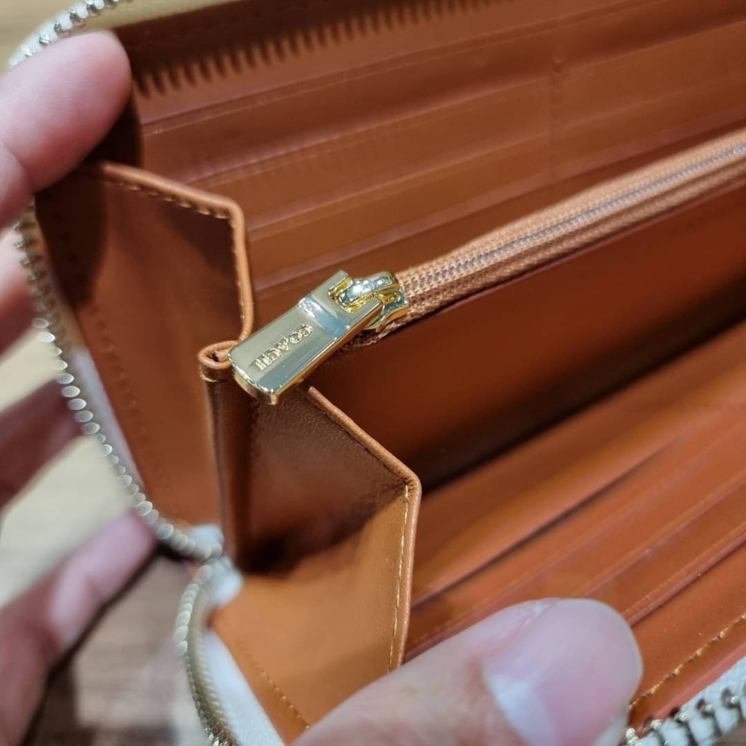 OUTLET 】COACH ACCORDION ZIP WALLET IN SIGNATURE CANVAS F86093 C3287 F98126 กระเป๋าสตางค์ใบยาว น่ารักน่าใช้