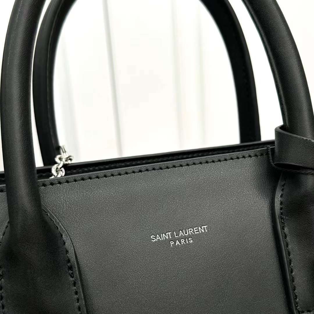 YSL TOTE BAG / SAC DE JOUR BABY IN SMOOTH LEATHER กระเป๋าสะพายทรงโท้ท จุของได้เยอะ เกรดออริ 1:1 เทียบแท้