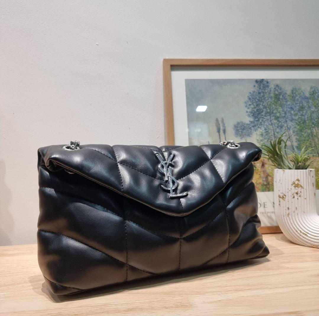 YSL PUFFER SMALL CHAIN BAG IN QUILTED / Yves Saint laurent puffer small chain bag in quilted กระเป๋าสะพายรุ่นยอดนิยม ทรงสวย ใช้ได้บ่อยไม่มีเบื่อ