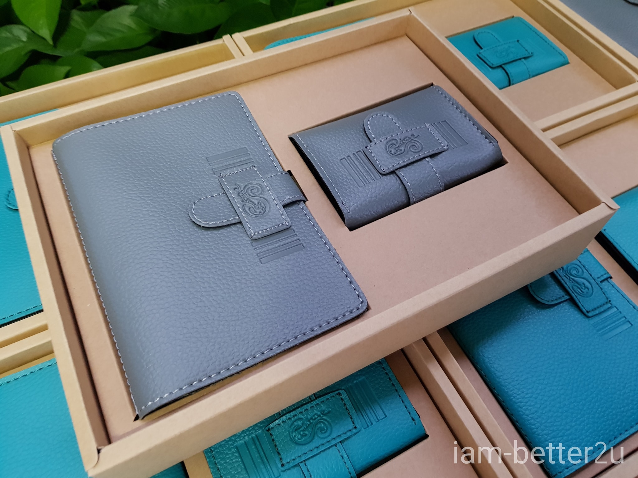 ชุดของขวัญ ของพรีเมี่ยม ,กระเป๋าใส่สมุดบัญชี,กระเป๋าใส่บัตร,กล่องรักษ์โลก,ของขวัญปีใหม่ ,ของที่ระลึกงานเกษียณ