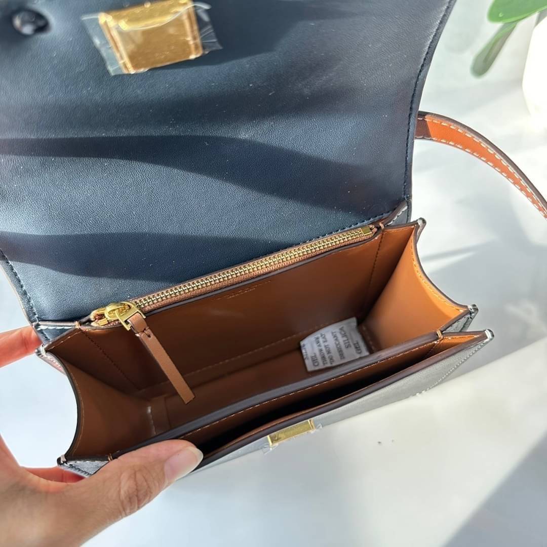 TORY BURCH Eleanor T Monogram Small Convertible Shoulder Bag / Tory Burch Eleanor Classic Jacquard Bag กระเป๋าสะพายดีเทลขอบประณีต