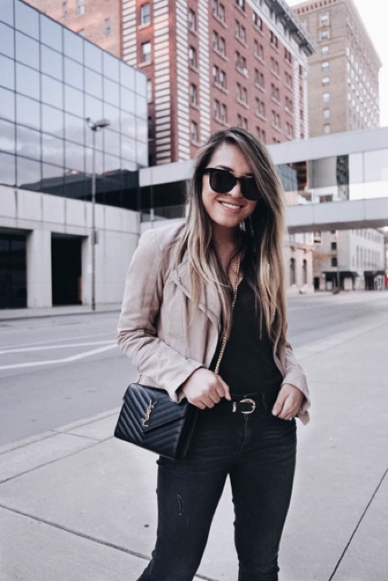 VIP GIFT 】หนังแท้ YSL WOC 9" Saint Laurent Chain Wallet Envelope Woc Monogram Black Leather Cross Body Bag กระเป๋าเงิน wallet on chain ที่มาพร้อมสายสะพายแบบโซ่ ขนาด 9” หนังวัวติดโลโก้ YSL มีทั้งอะไหล่เงิน ทอง และดำ ด้านในมีช่องซิป และช่องใส่การ์ด เรี