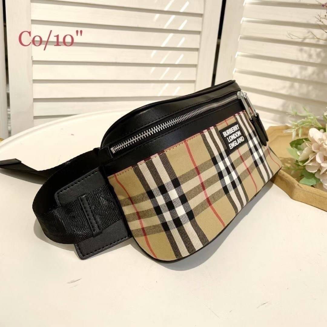 Burberry Vintage Belt Bag retro check กระเป๋าคาดอก/คาดเอวลายแบรนด์ งานมาใหม่ ผ้าแคนวาสสลับหนังอย่างดี ซิปหน้า น้ำหนักเบา ทรงสวย ใช้ทั้งผู้หญิง ผู้ชาย