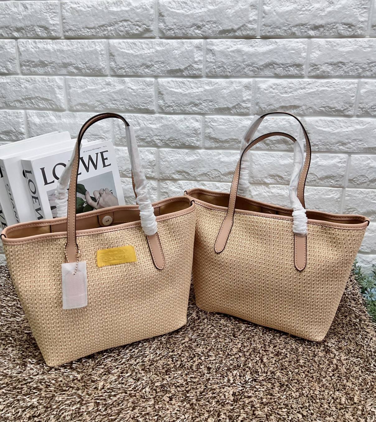 Coach Mini City Tote Bag In Straw And Smooth Leather 9" ((CS616)) กระเป๋าทรงโท้ทงานทอน้ำหนักเบา จุของได้เยอะ เกรดท็อปออริ เกรดดีสุด สลับแท้ 1:1 ใช้ต่างประเทศได้