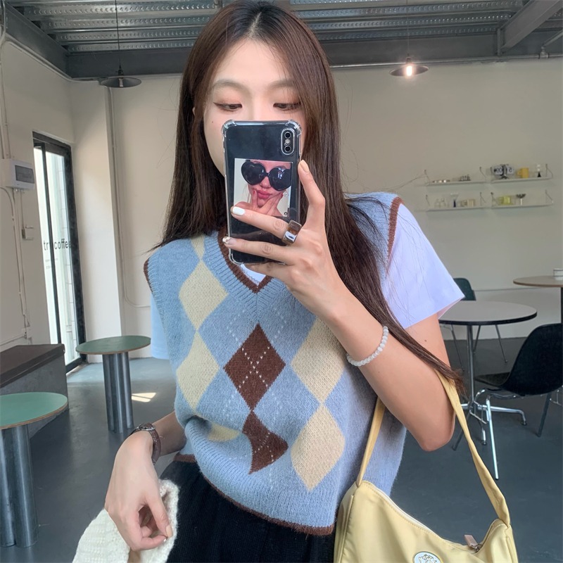 พร้อมส่ง 🐷🎪 Sky vest เสื้อกั๊กไหมพรมสีสวย (IN35737)