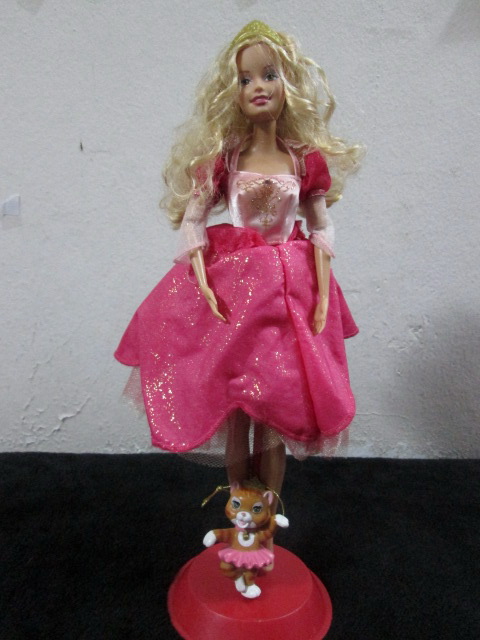Barbie in the 12 Dancing princesses_Genevive ตุ๊กตาบาร์บี้แท้มือสองสภาพดีมาก