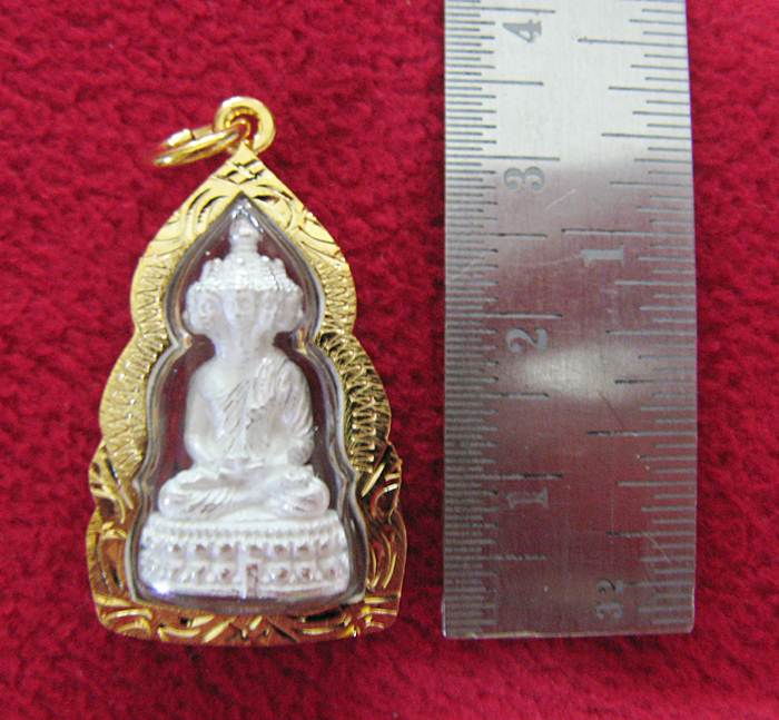 สินค้าหมดค่ะ องค์พระเศรษฐีนวโกฏิ สูง 2.5 ซ.ม. เนื้อเงินพ่นทรายเลี่ยมกรอบทองไมครอนพร้อมใบคาถา แก้ชงปี2561ค่ะ
