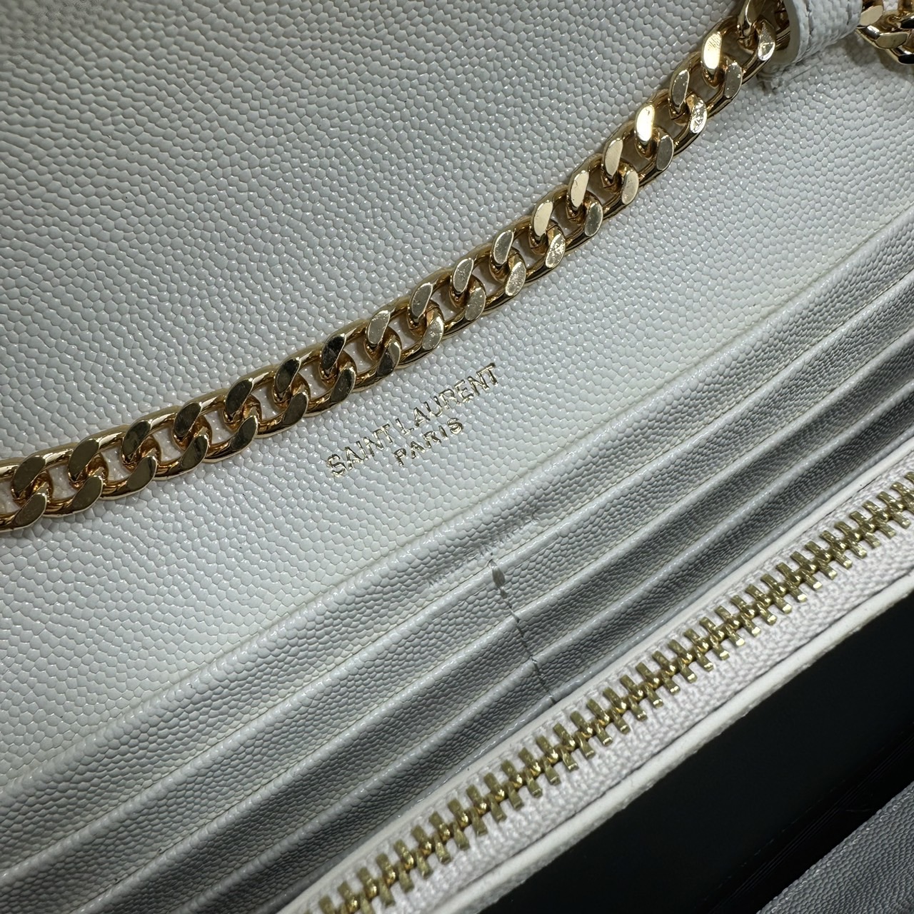 YSL Woc 9 Wallet on chain / YSL Clutch Bag 9" กระเป๋าสะพายรุ่นยอดนิยม เกรดหนังคาเวียร์สวยเต็มใบ เกรดออริ 1:1 ใช้งานต่างประเทศได้