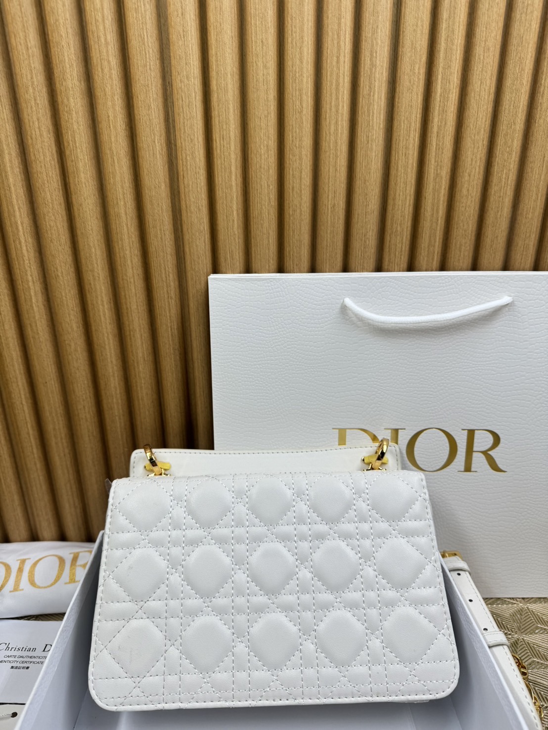 พร้อมส่ง 6 สี Small Dior Jolie Top Handle Bag 22cm กระเป๋าสะพาย เกรดออริ สลับแท้ 1:1 ใช้ต่างประเทศได้