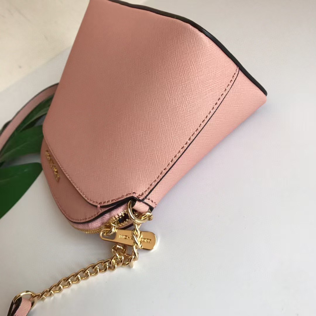 MICHEAL KORS CROSSBODY BAG กระเป๋าสะพายแบรนด์ดังทรงสุดฮิตหนัง SAFFIANO ทั้งใบ