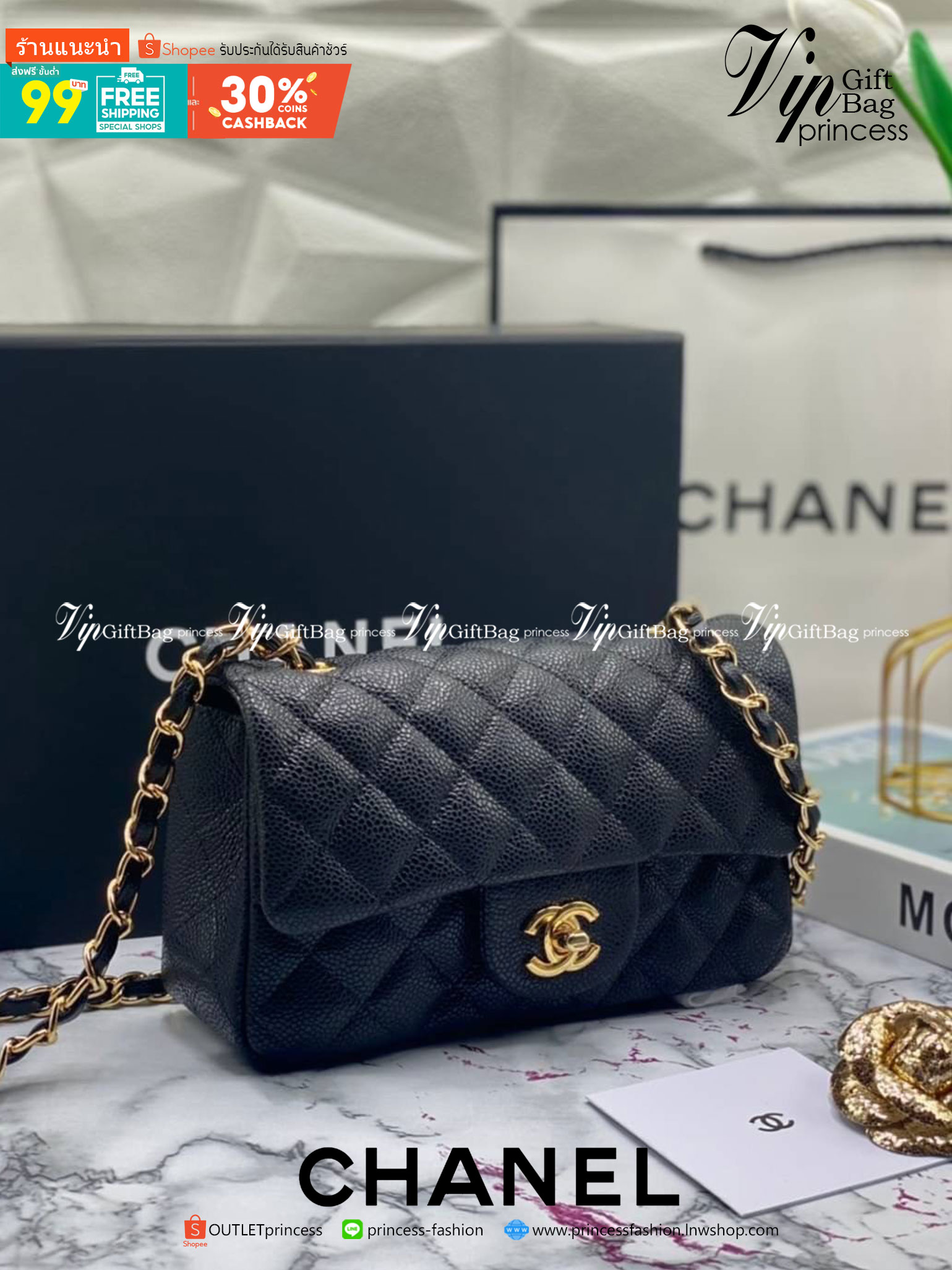 หนังแท้ CHANEL classic 8" black caviar รุ่นยอดนิยมไอเท็มฮิตวัสดุหนังคาเวียร์สวยคลาสสิค ด้านหน้ามีโลโก้แบรนด์อะไหล่ทอง/เงินสวยหรู ภายในสีแดงเบอกันดี้ เป็นใบยอดนิยมของสาวๆ เลยค่าา พร้อมส่งที่ไทยไม่ต้องรอพรีฯ สาวก Chanel Must Have! นะคะ