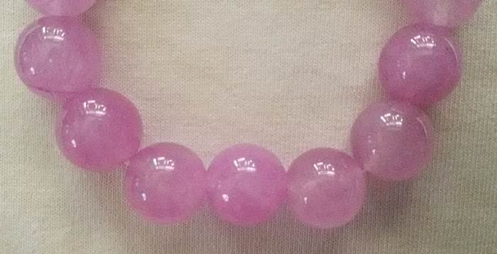 สร้อยข้อมือหินหยกสีม่วง(ชีวิตสุขสมบูรณ์)ค่ะ