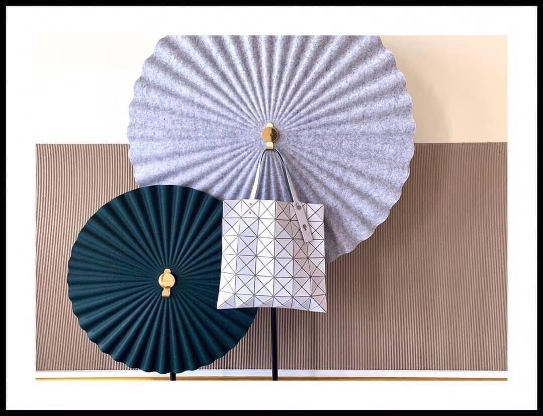 Vip 】ISSEY MIYAKE BAOBAO [white]