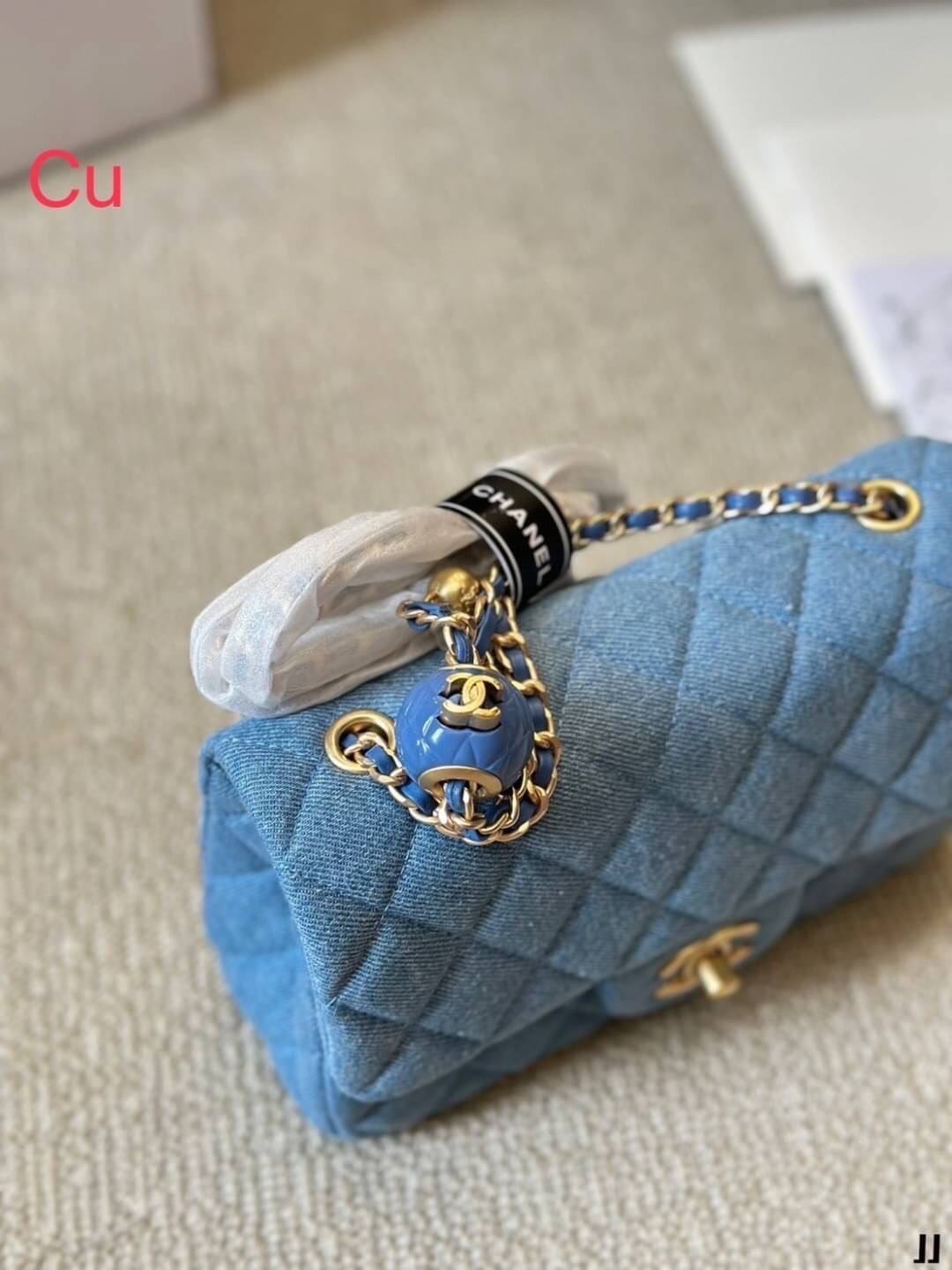 Chanel Blue Denim CC Pearl Crush Mini Bag / Chanel Classic mini denim bag กระเป๋าสะพายทรงคลาสสิกเดนิม ไอเท็มเข้าใหม่ที่ต้องรีบมีสวยก่อนใคร รับรองคุ้มค่าและถูกใจแน่นอนน้า